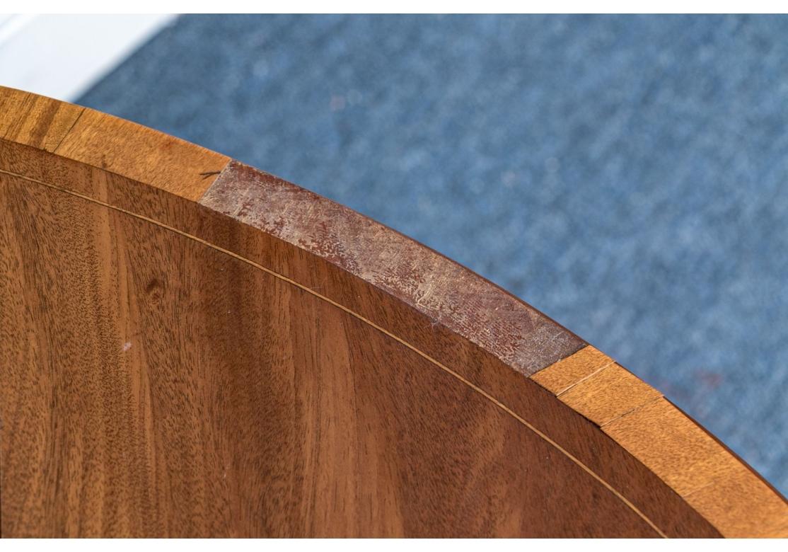 Mesa Pembroke de caoba con medallón de concha incrustado - Proyecto de restauración en venta 6