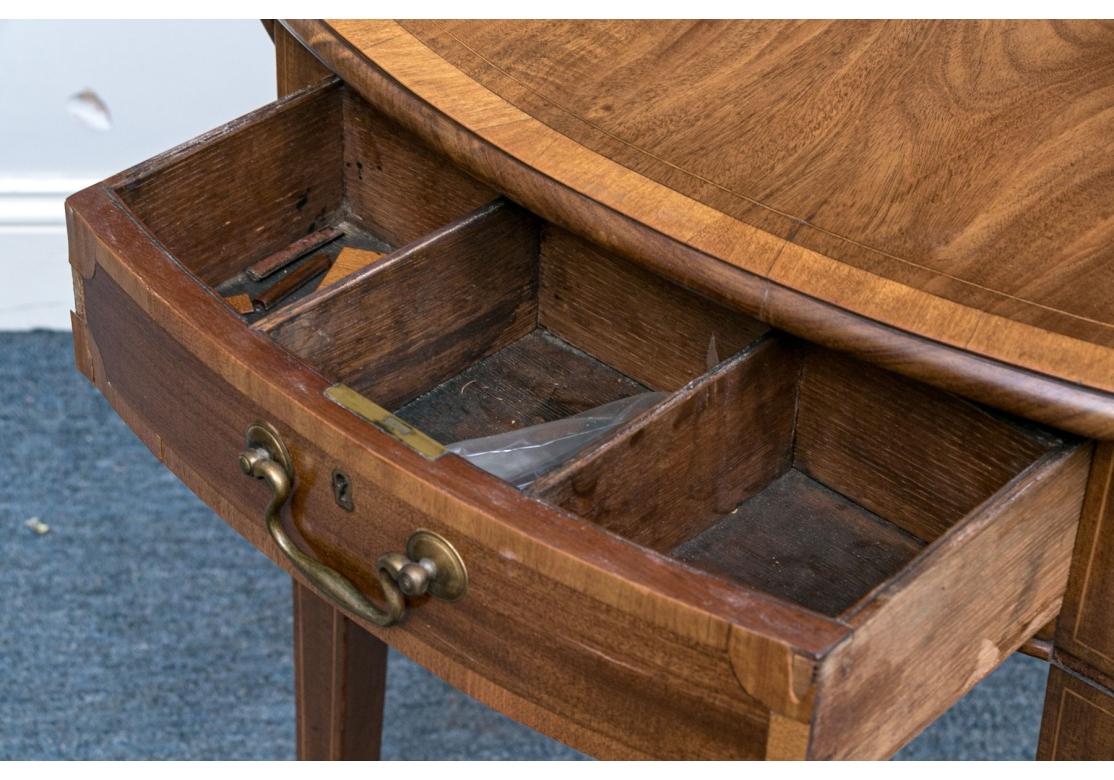 Mesa Pembroke de caoba con medallón de concha incrustado - Proyecto de restauración Incrustación en venta