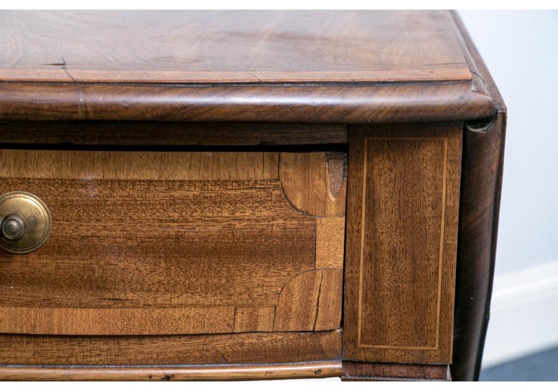 Mesa Pembroke de caoba con medallón de concha incrustado - Proyecto de restauración en venta 1