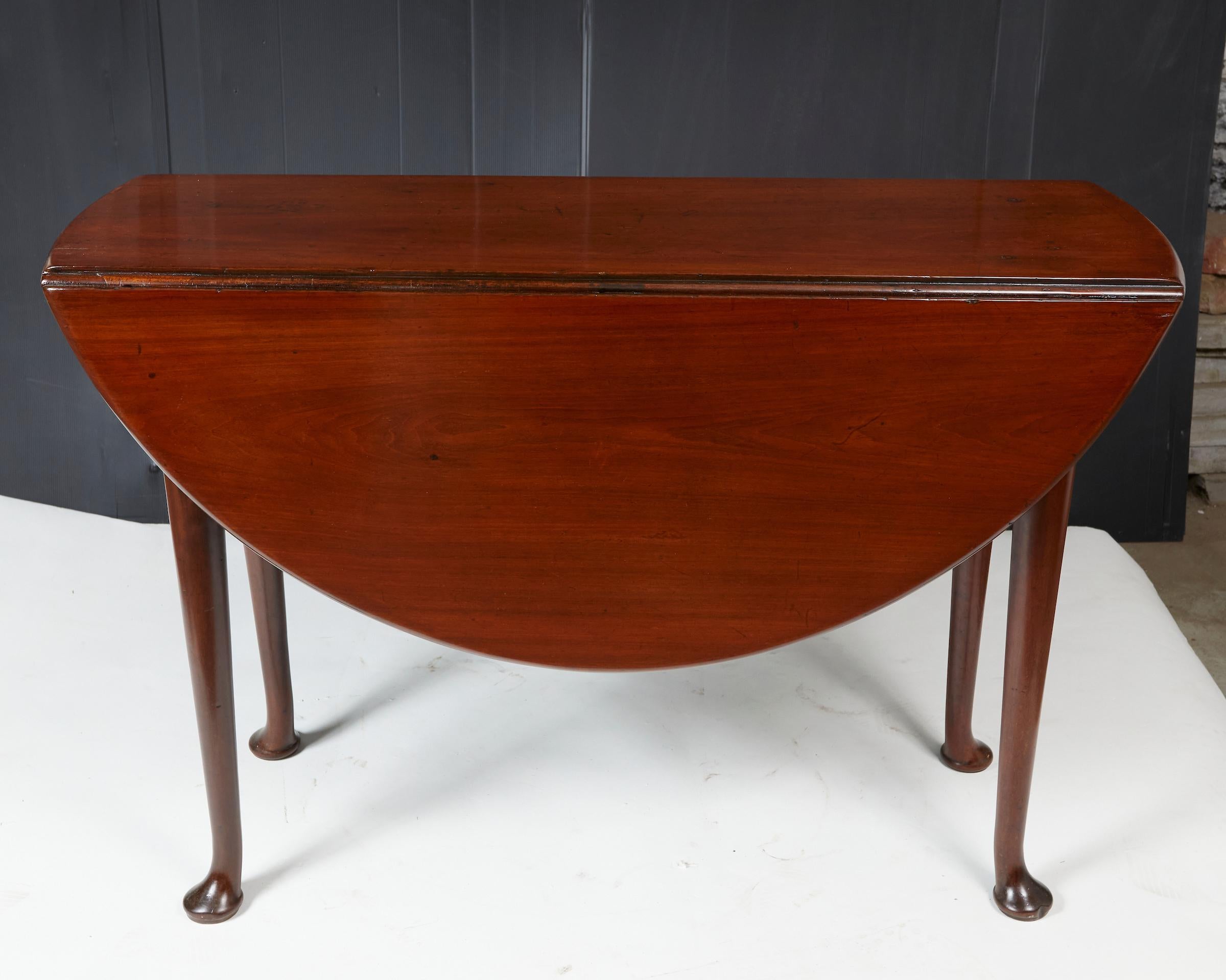 mahogany drop leaf table