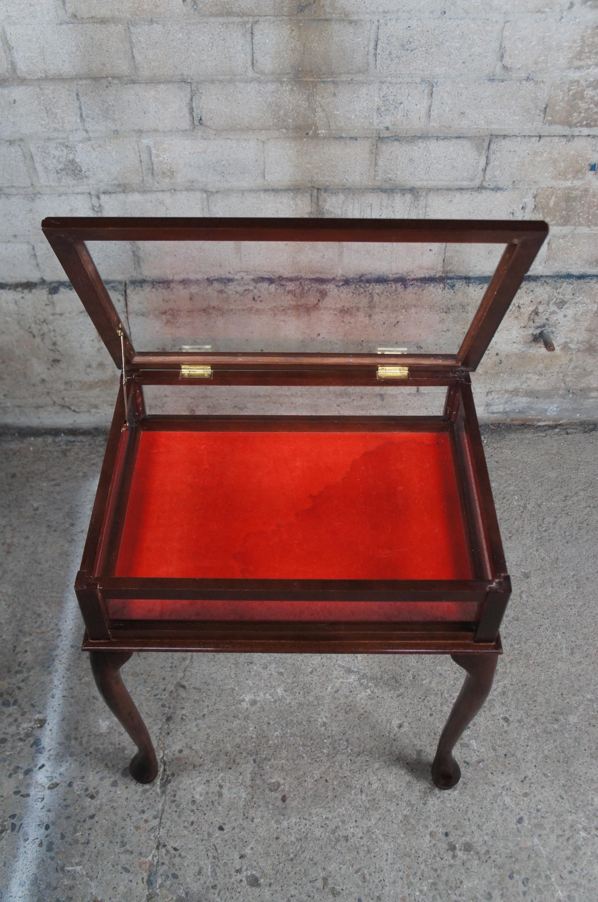 curio end table