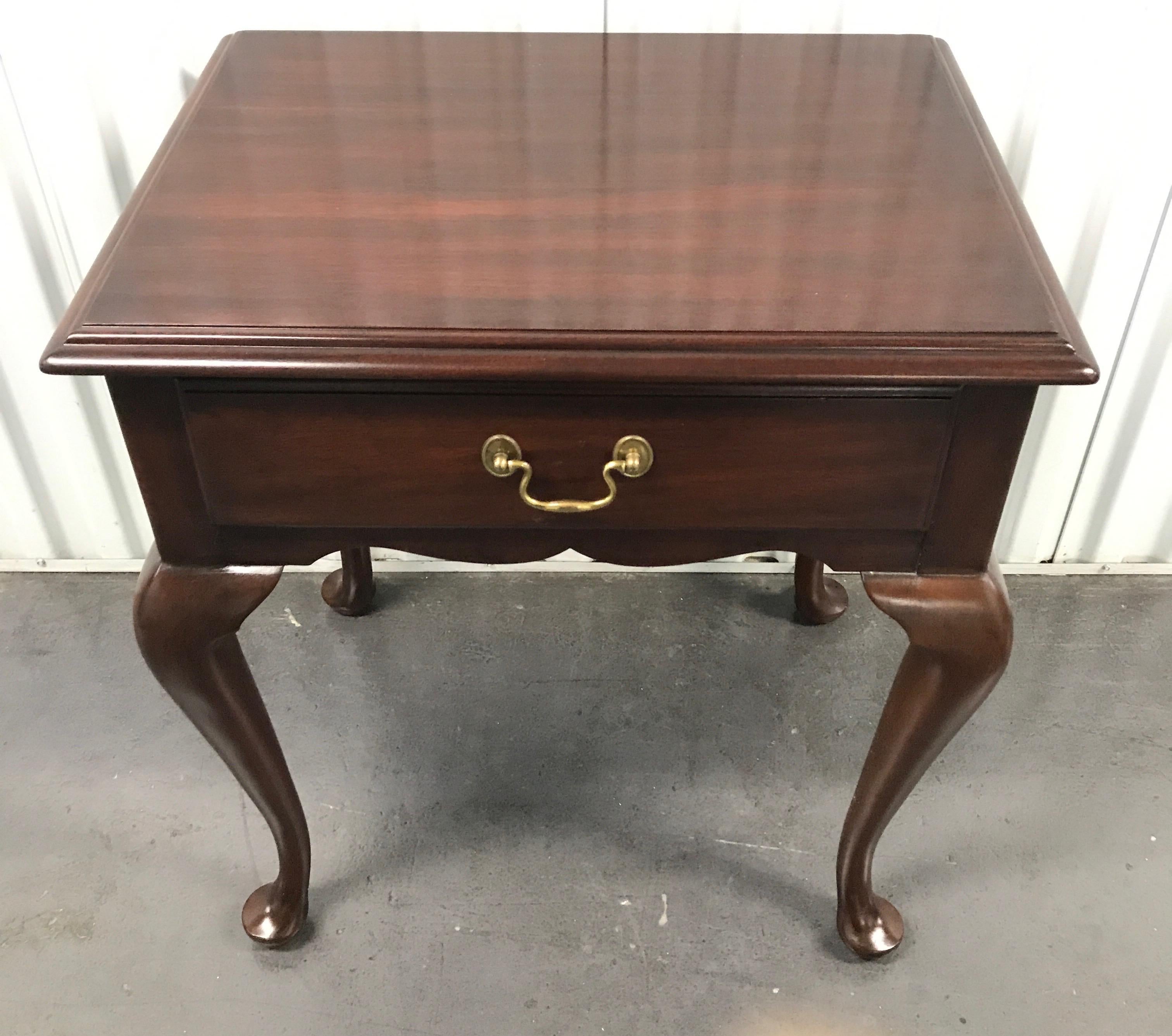 Vintage Henkel Harris mahogany Queen Anne style nightstand.