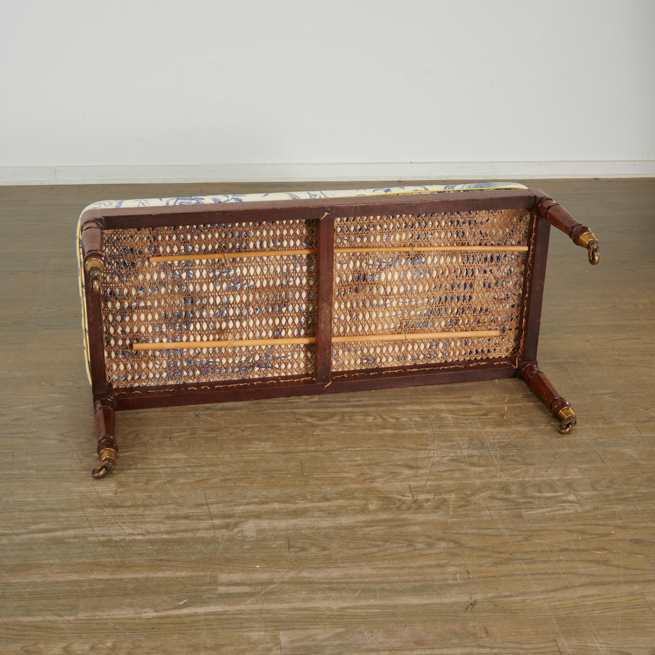 Mahogany Regency Period Canned Bench In Good Condition For Sale In Montreal, QC