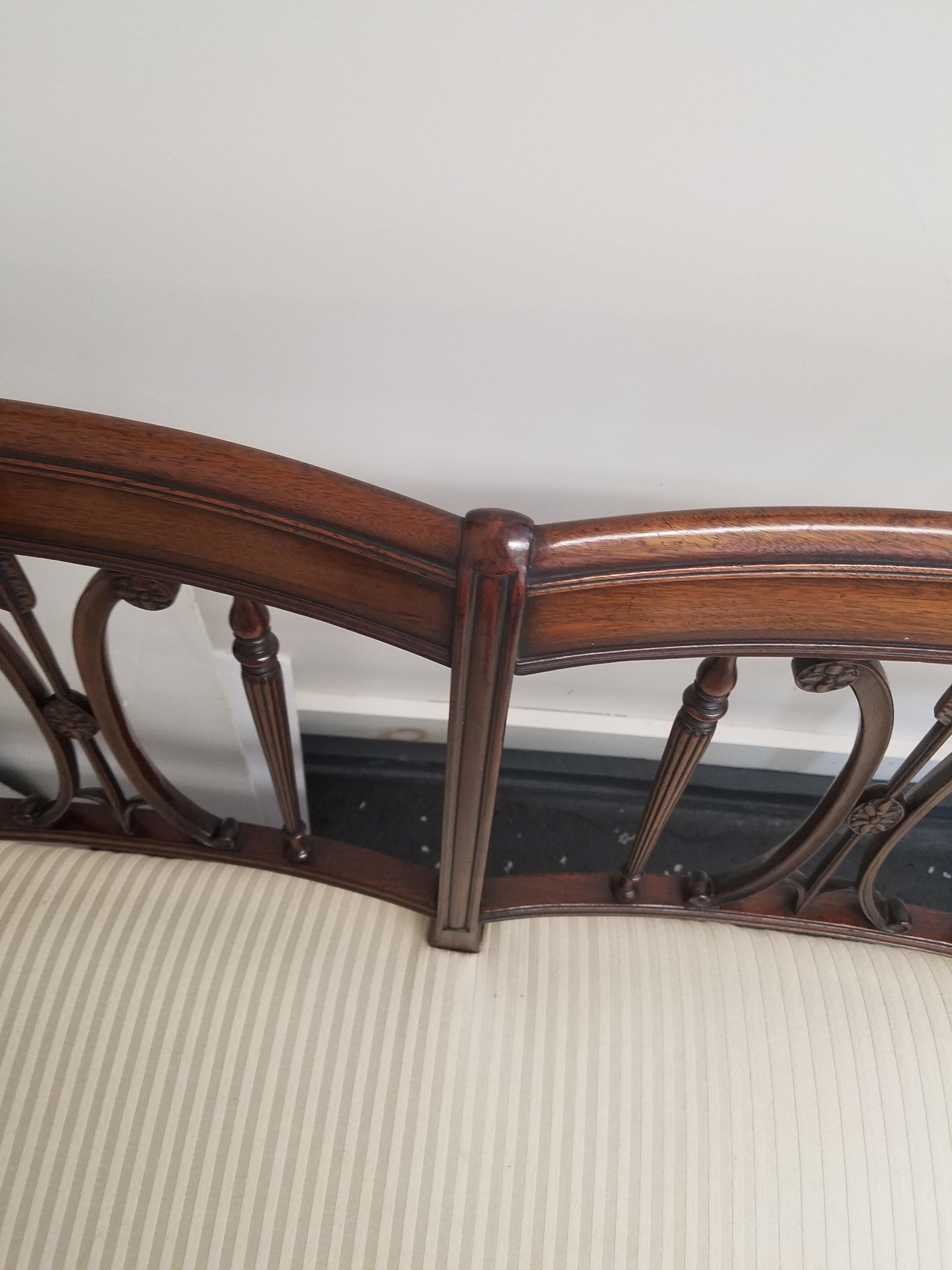 settee bench with back