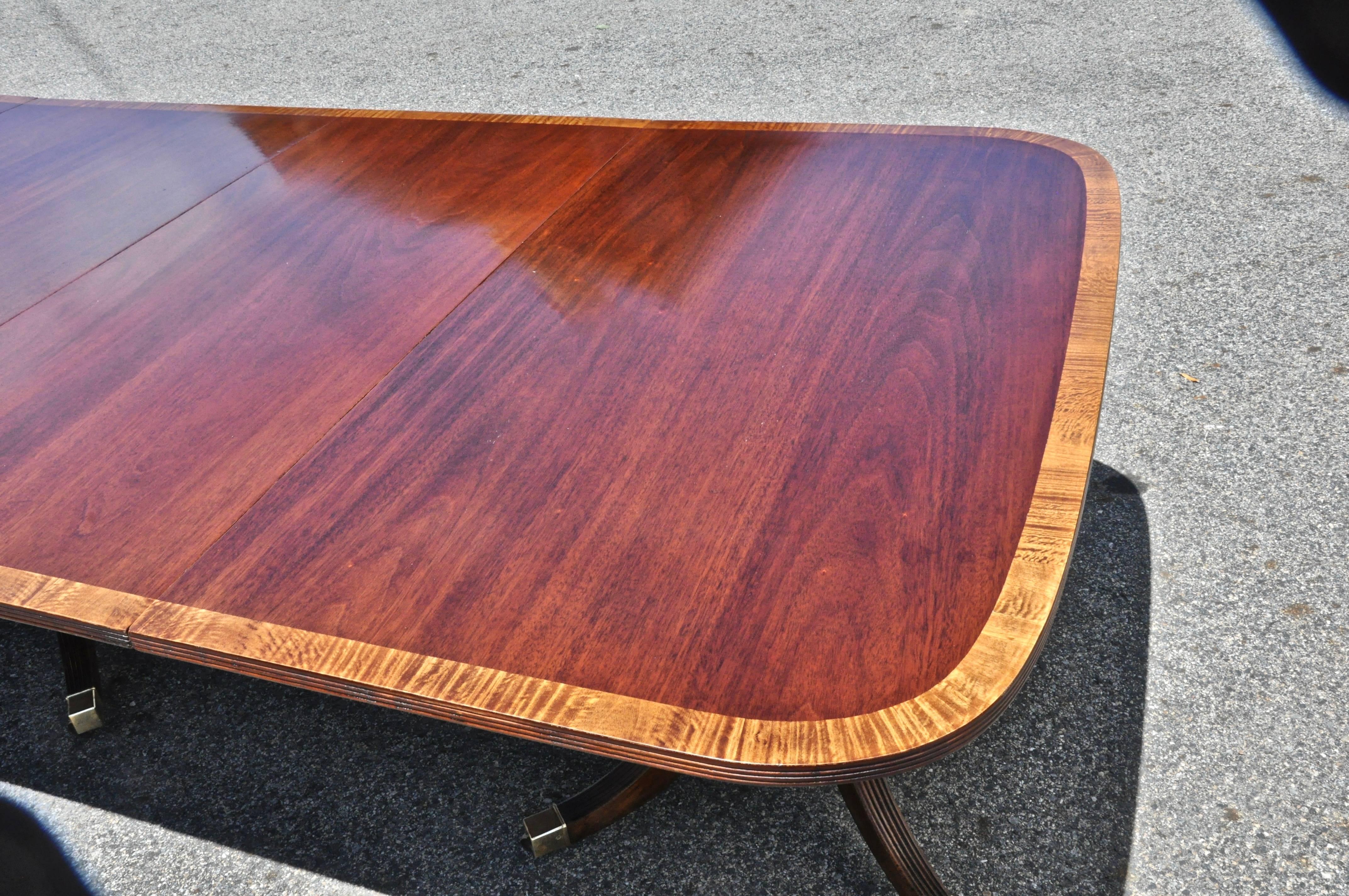 Mahogany Regency Style Three Pedestal Dining Table In Excellent Condition In Essex, MA