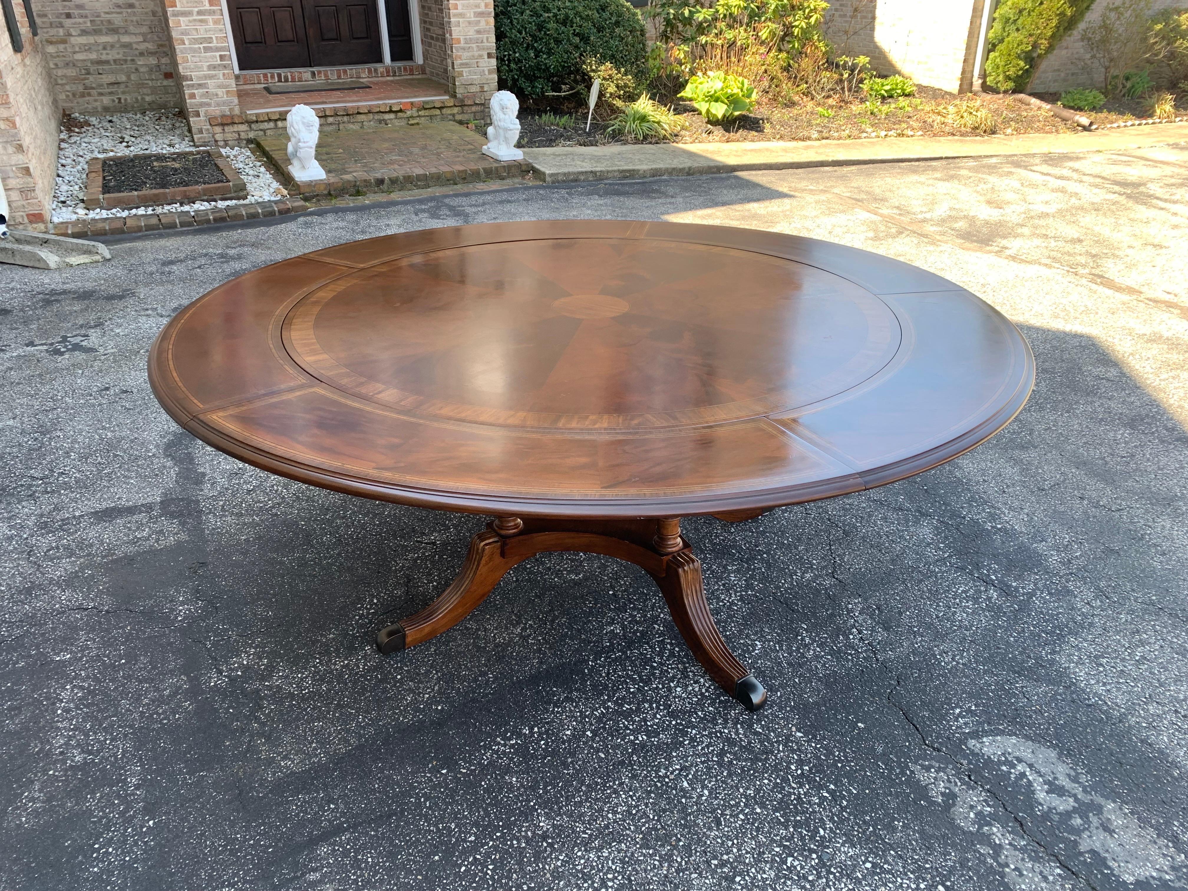 Mahogany Round Dining Table with Perimeter Leaves Oversized 3