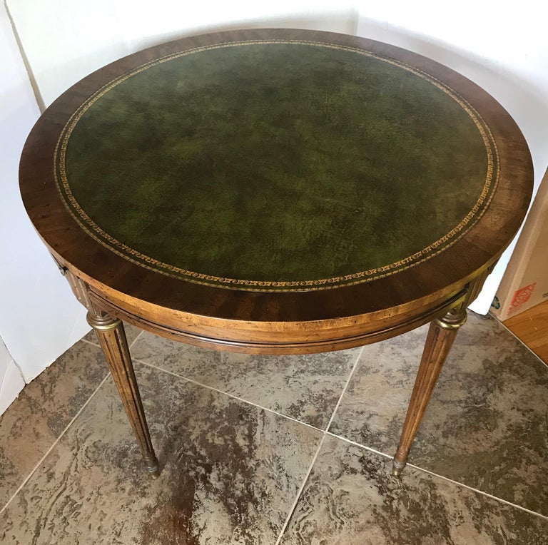Mahogany Round Game Table With Green Leather Top At 1stdibs Mahogany Round Game Table With Green, Vintage Leather Top Round Table