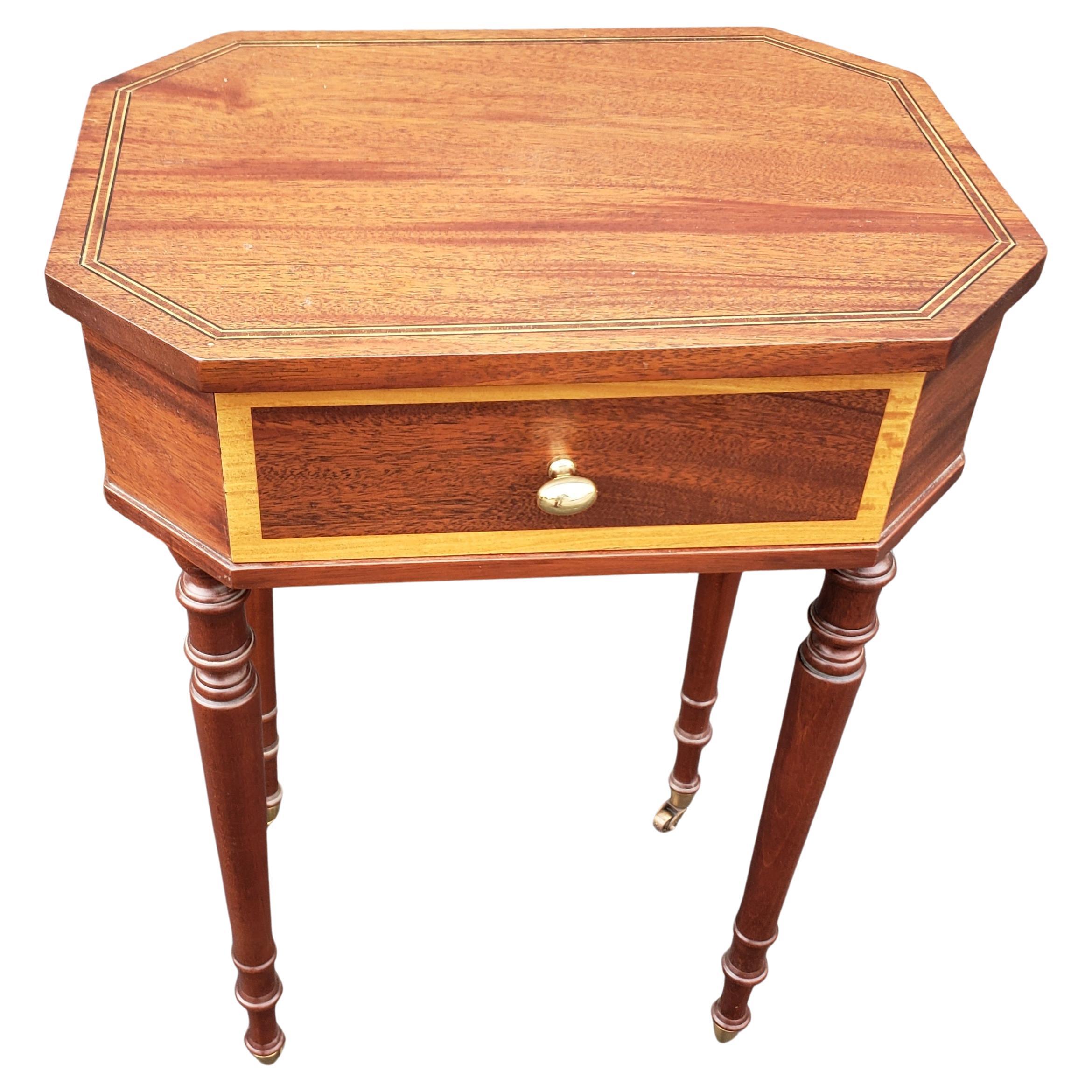 Georgian  Mahogany Satinwood Banded Inlay Inlay Single Drawer Side Table on Wheels For Sale