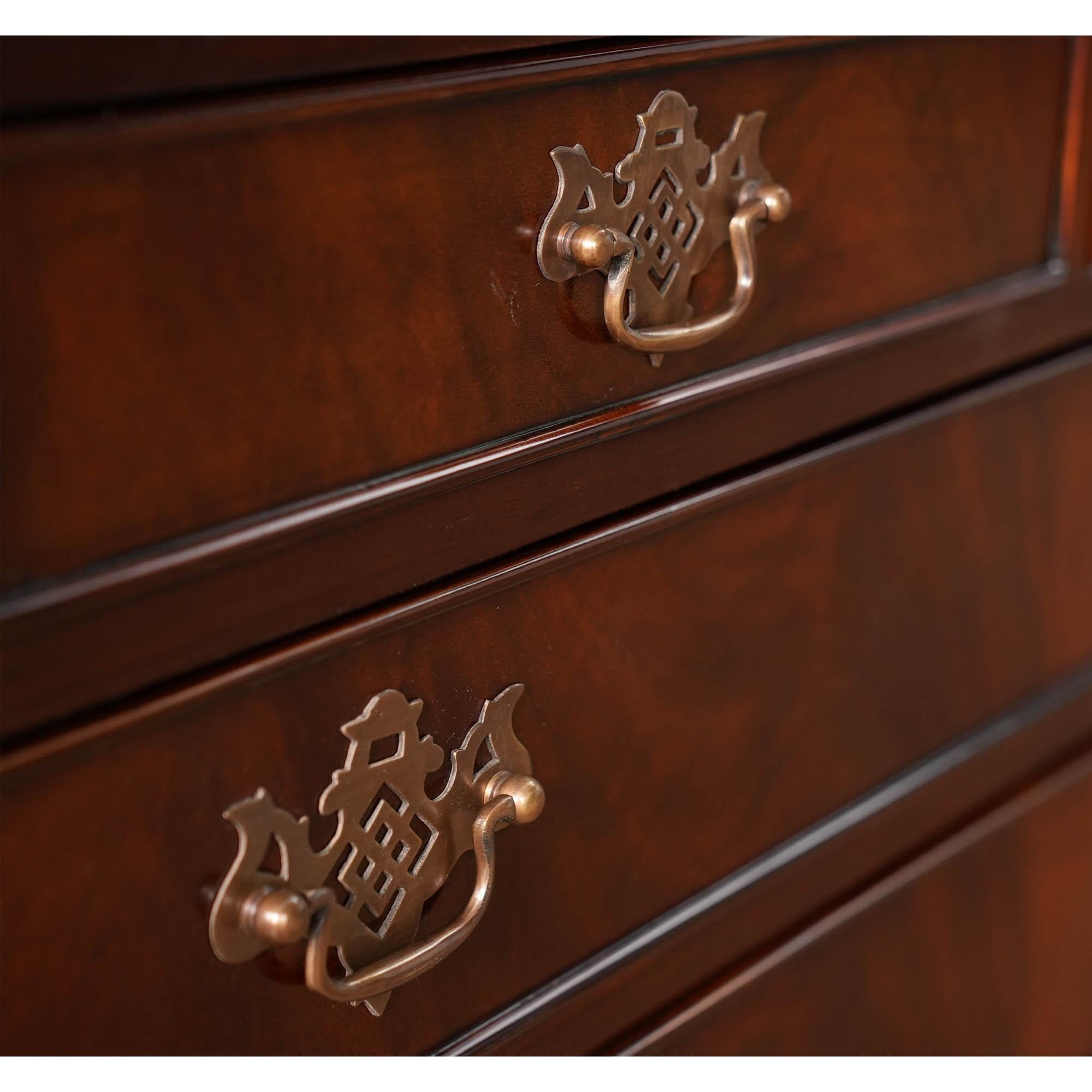 Bureau secrétaire en acajou en vente 4
