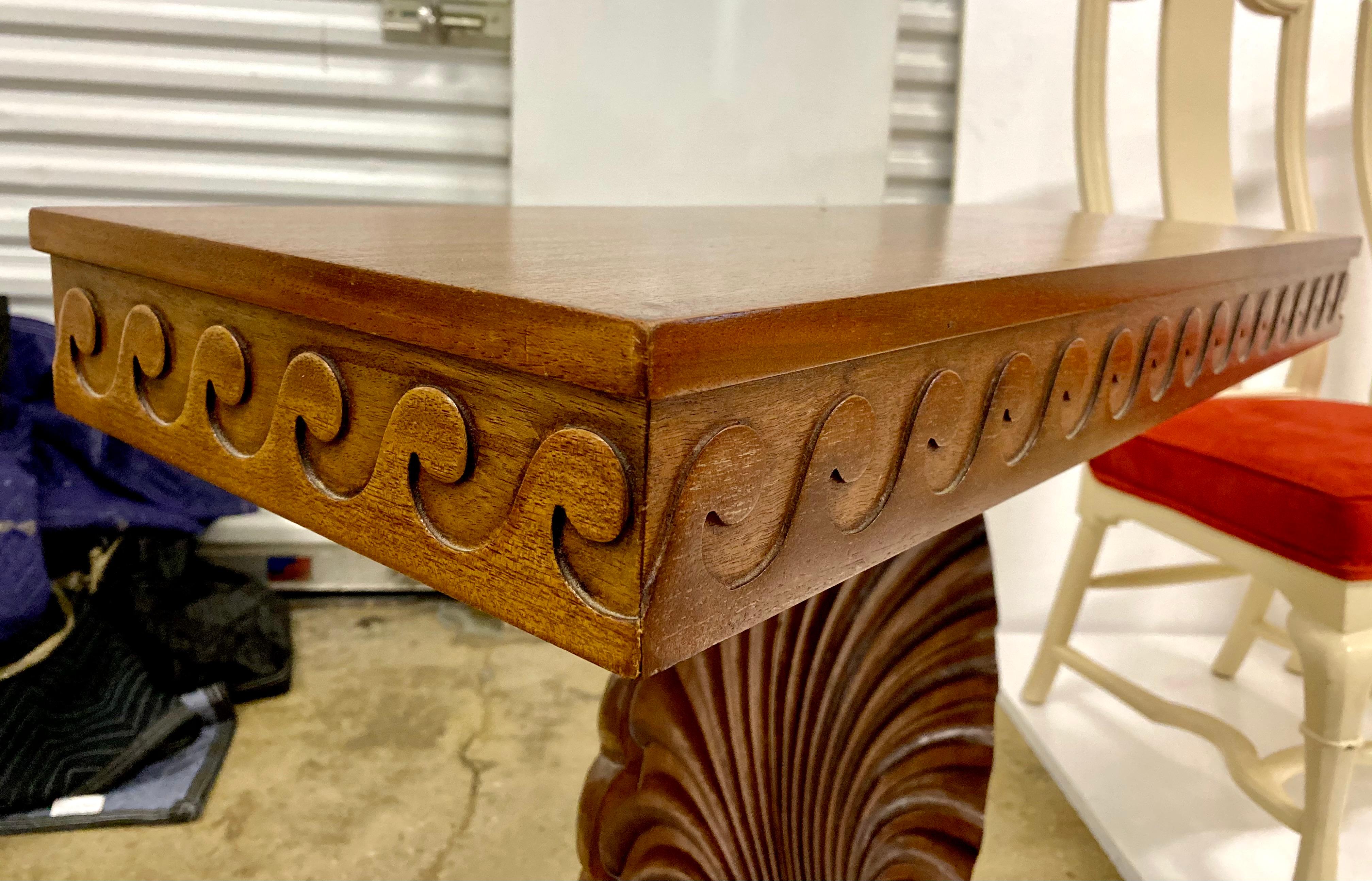 Mahogany Shell Console Table Model by Edward Wormley for Dunbar In Good Condition In Montreal, QC