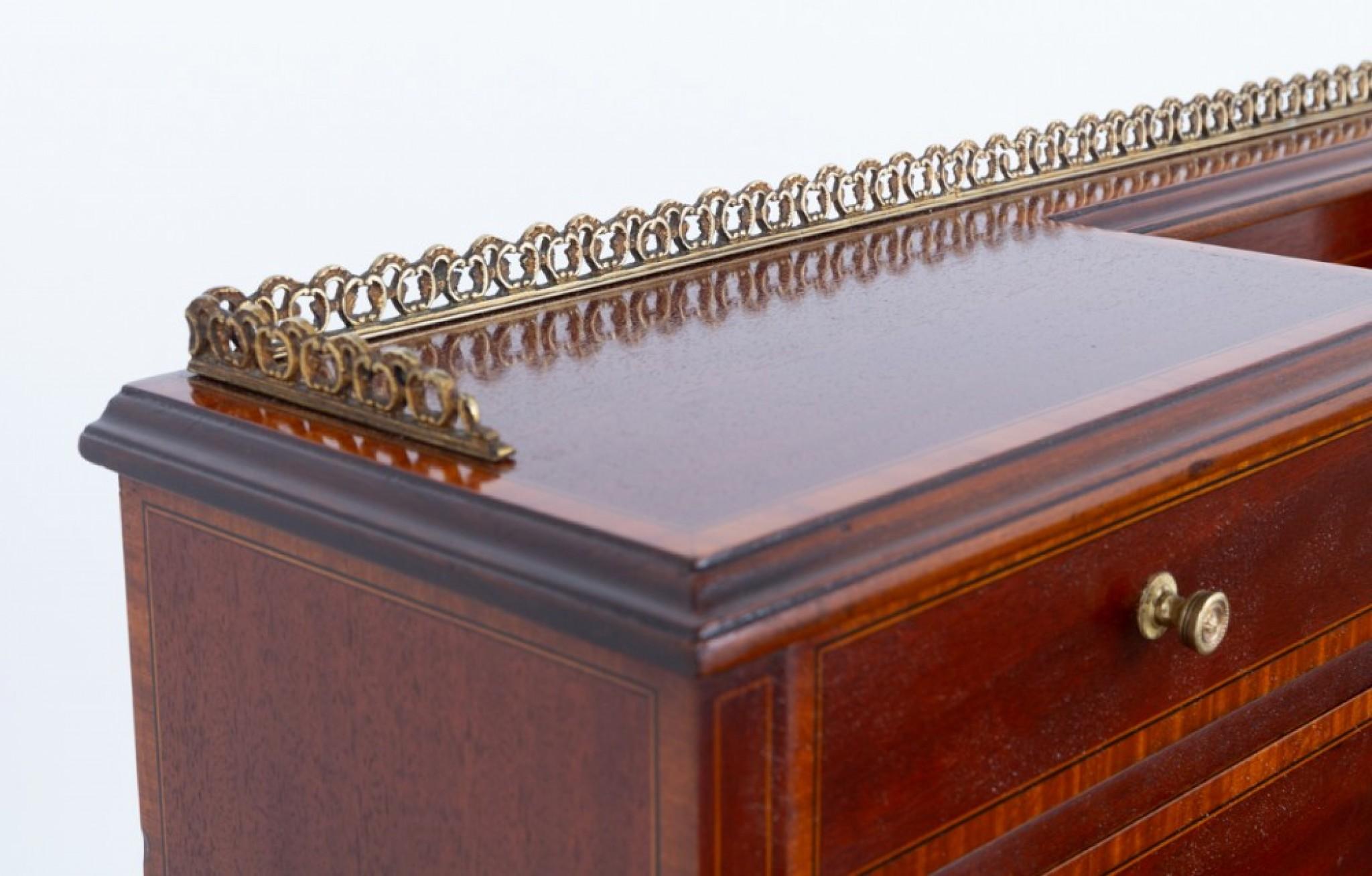 Mahogany Sheraton Desk Writing Table 1880 For Sale 2