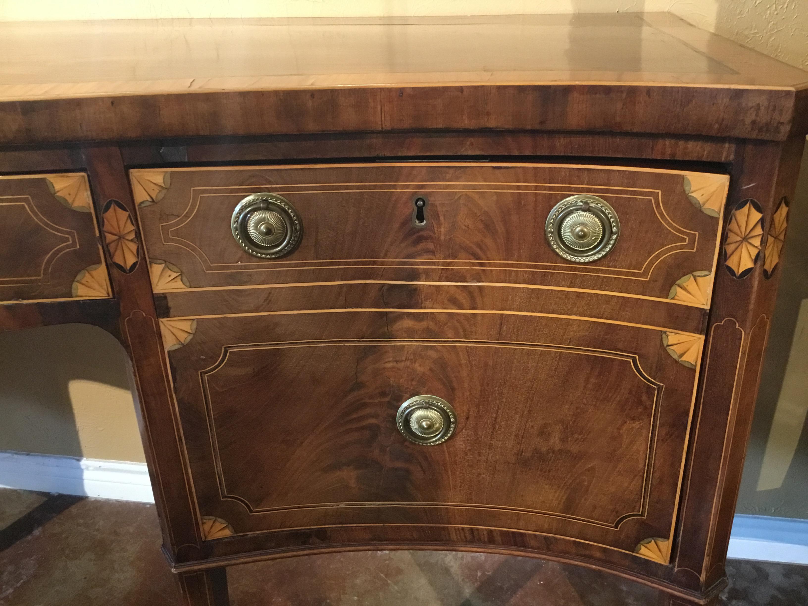 Mahogany Sheraton Style Sideboard, 18th Century with Satinwood Banding In Good Condition For Sale In Houston, TX