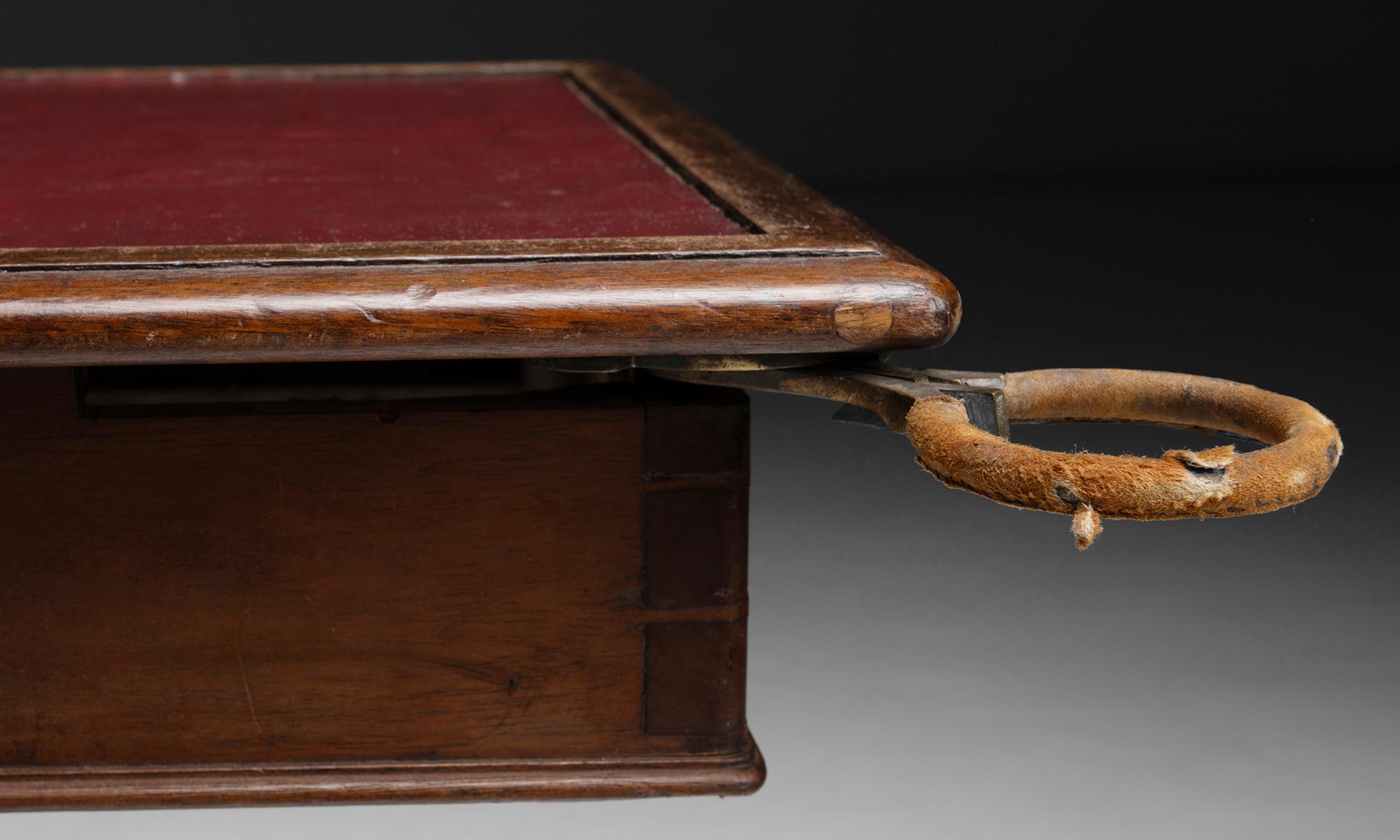 Table de bateau en acajou, Angleterre vers 1900 Bon état à Culver City, CA