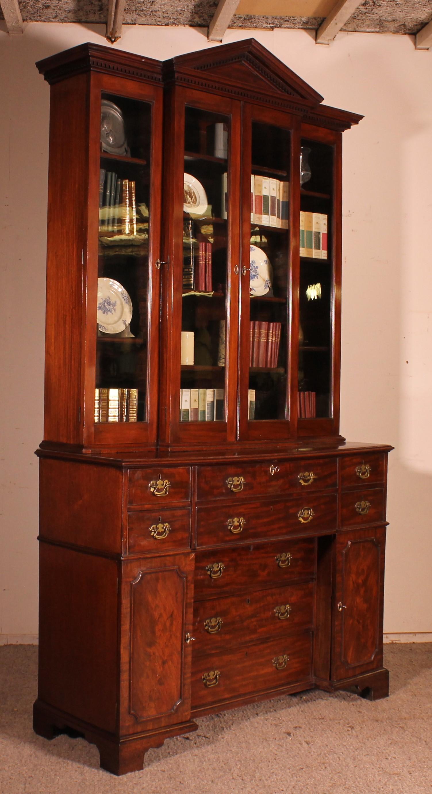 Mahogany Showcase Cabinet Or Library From The 18th Century For Sale 3