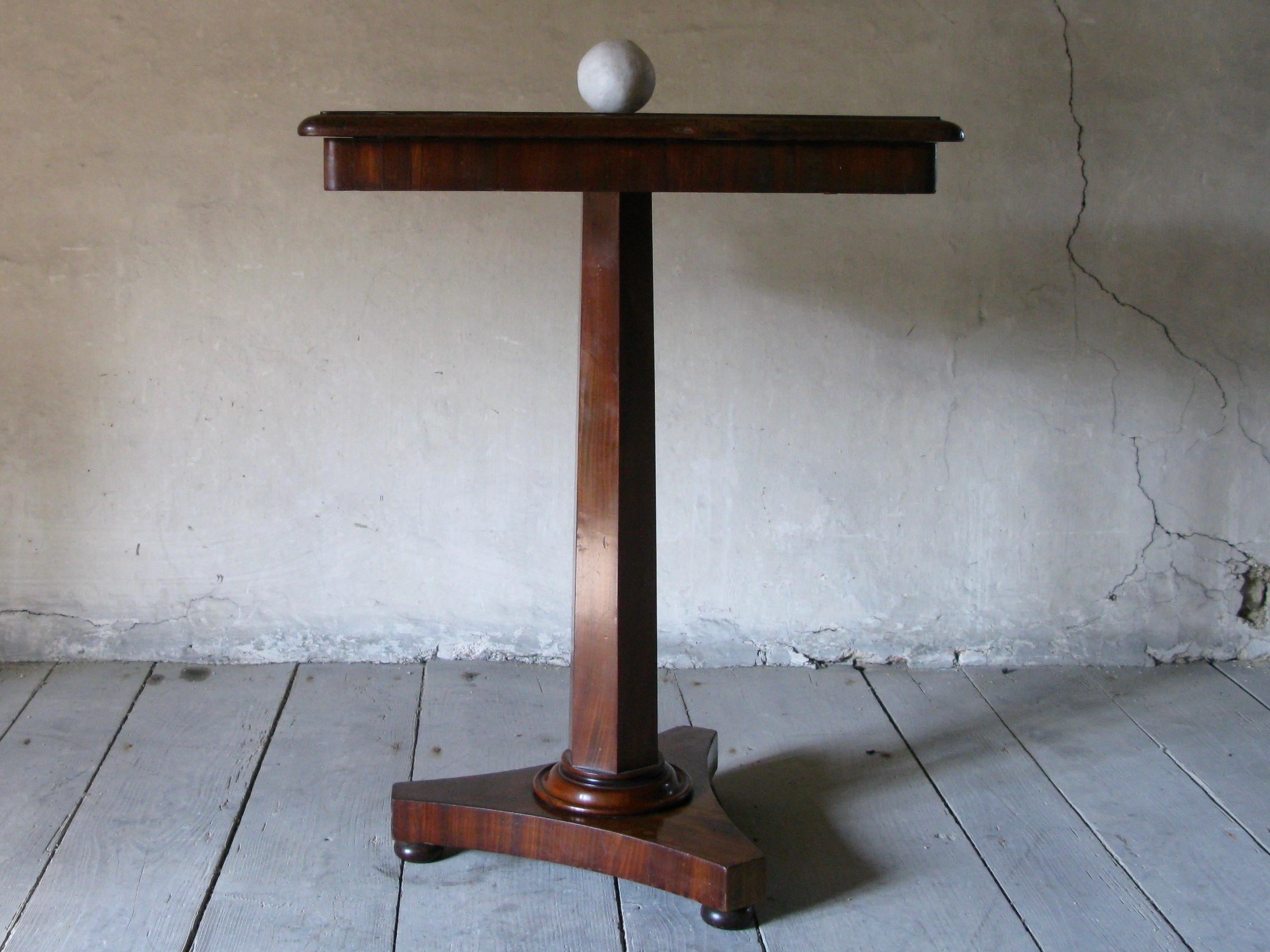 Polished Mahogany Side, End Table, English Side Table, 19th Century Coffee Table For Sale