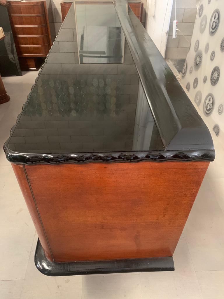 Buffet en acajou, années 1930 en vente 8