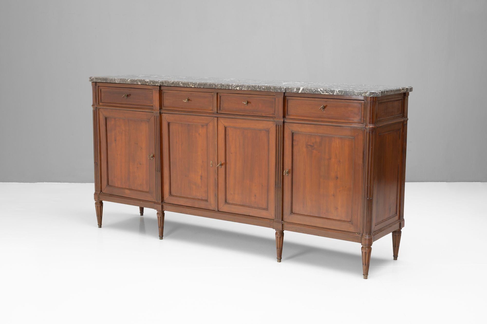 Mahagoni Sideboard im Zustand „Gut“ im Angebot in London, England