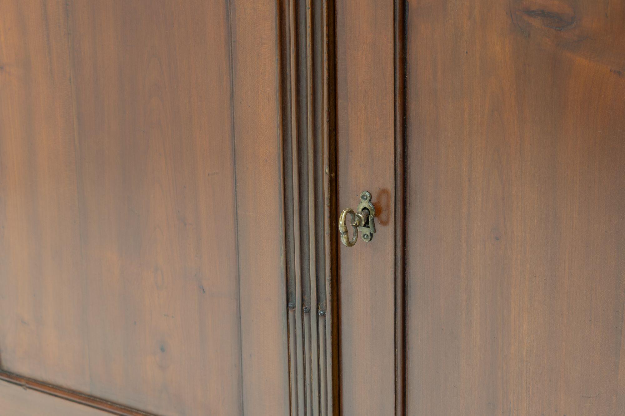 Mahagoni Sideboard im Angebot 1
