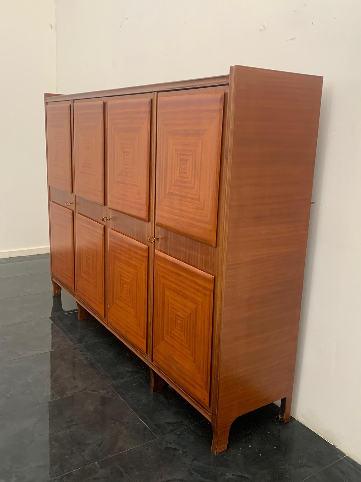 Credenza in mogano con bugne intarsiate, anni '50 In condizioni buone in vendita a Montelabbate, PU
