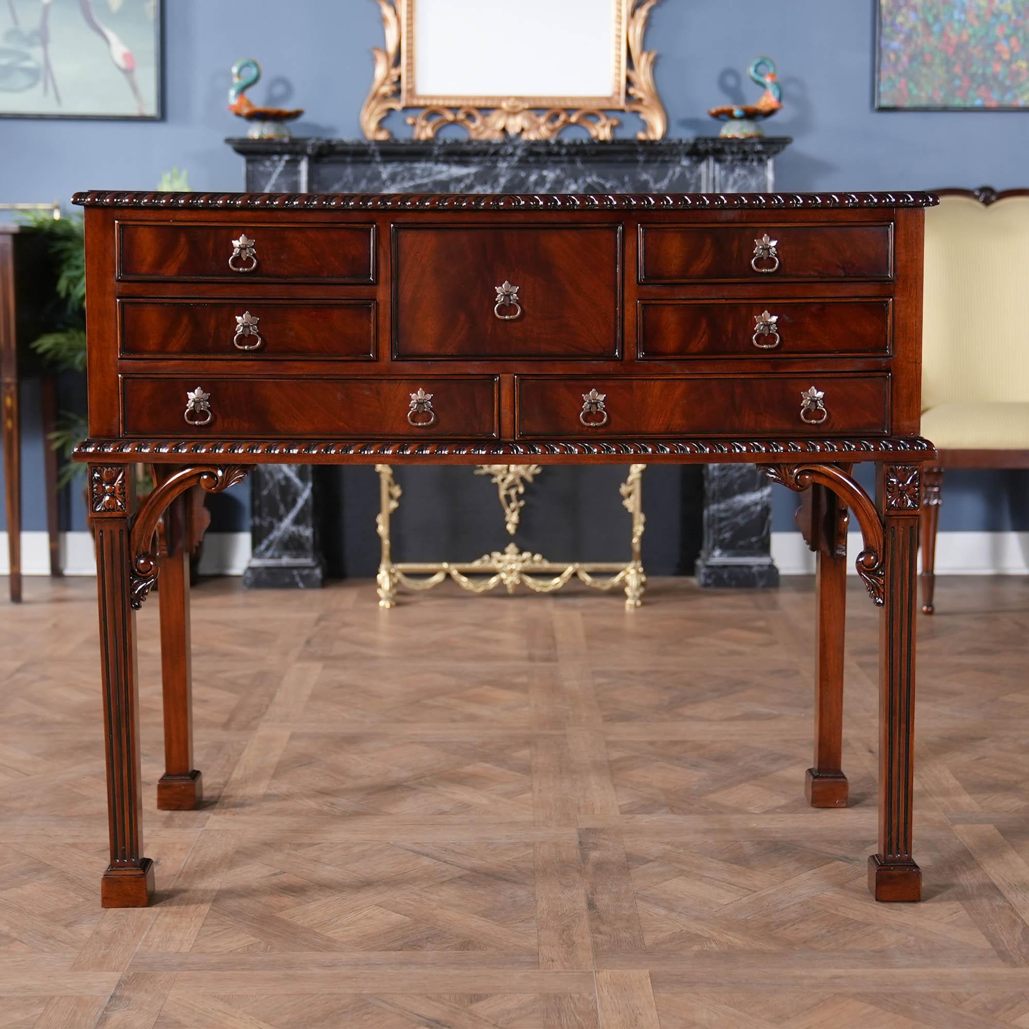 Regency Coffre en acajou Silver en vente