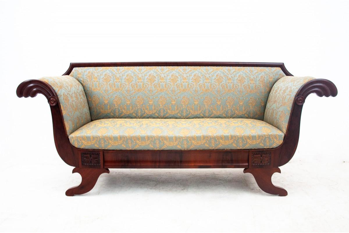 Mahogany sofa in the Biedermeier style, 19th century. 7