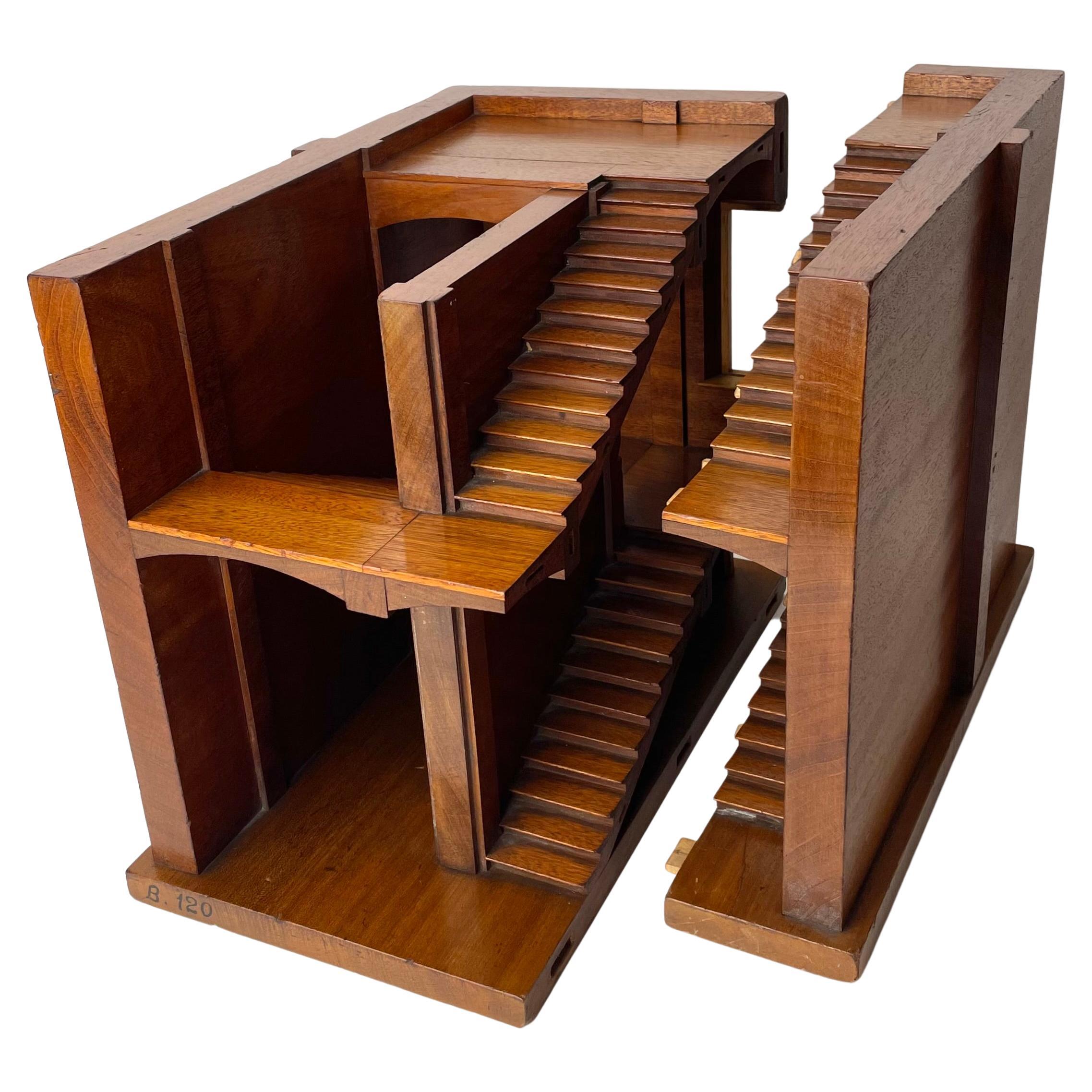 Modèle architectural d'escalier en acajou, fin du 19e/début du 20e siècle en Angleterre.
