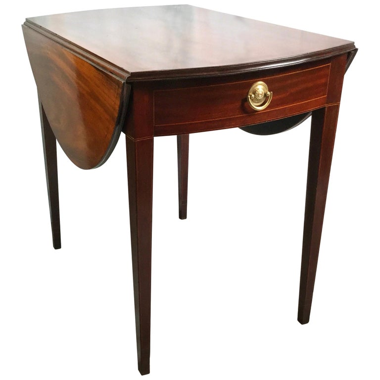 Mahogany String Inlay Pembroke Table For Sale at 1stDibs