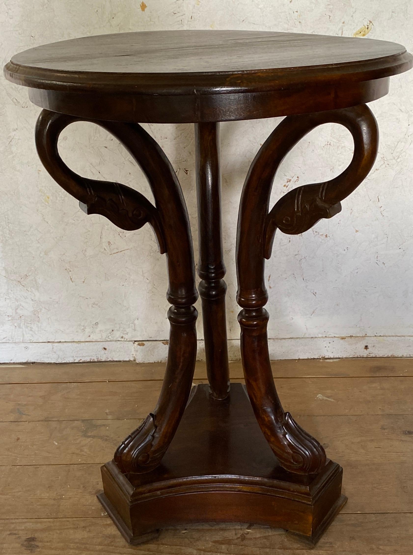 Mahogany Swan Side Table In Good Condition For Sale In Sheffield, MA