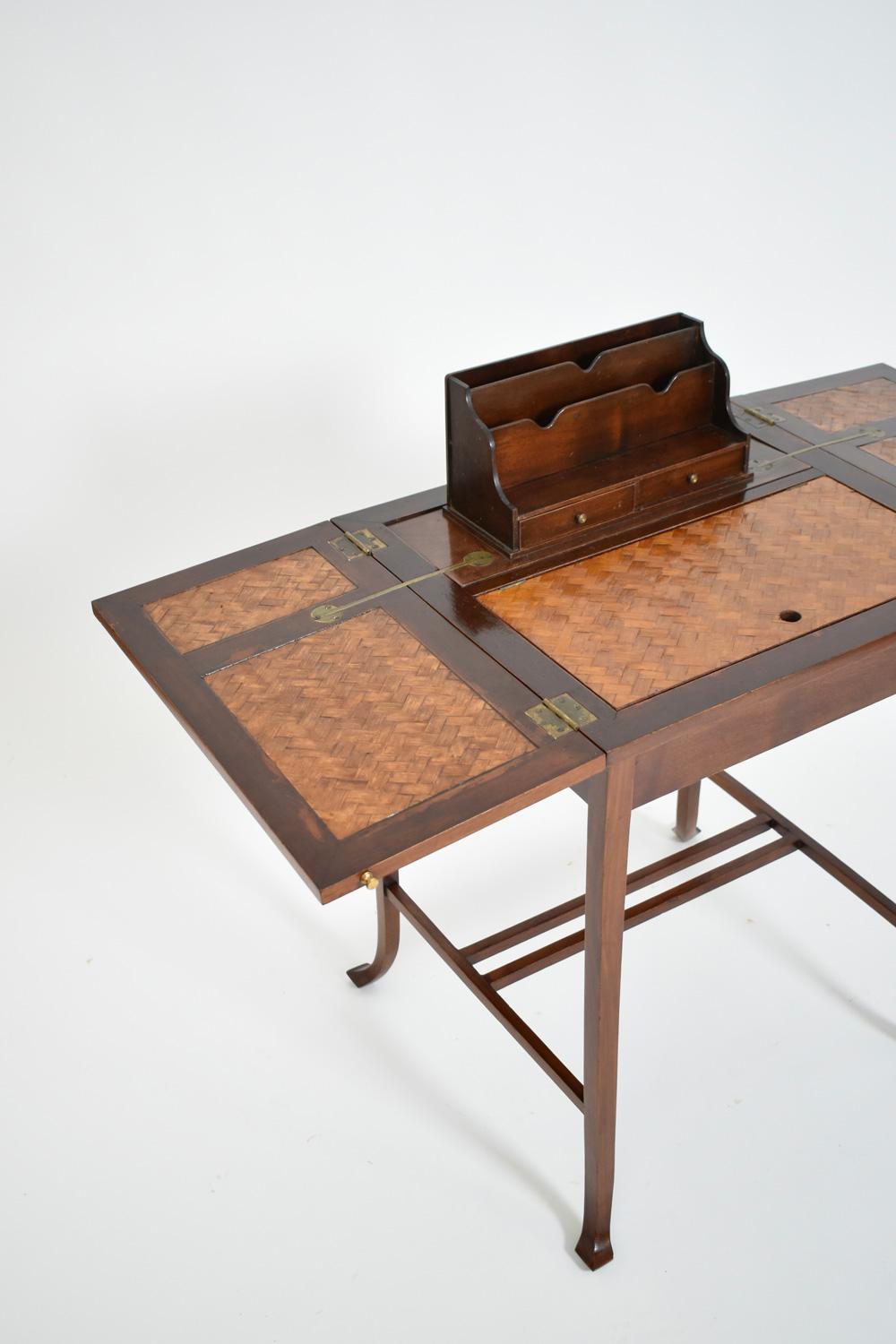 Mahogany system desk table, XIXth c. In Excellent Condition For Sale In Lisboa, PT