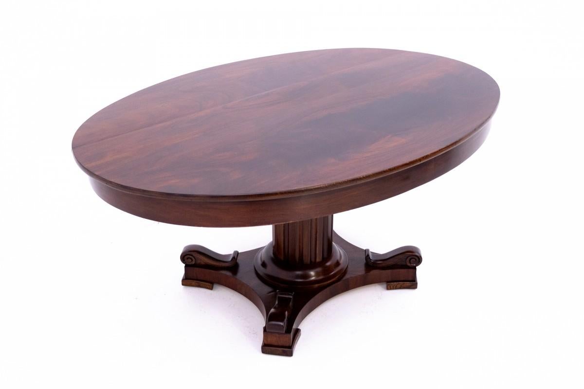 Biedermeier Mahogany table - bench, Northern Europe, around 1900. After renovation. For Sale