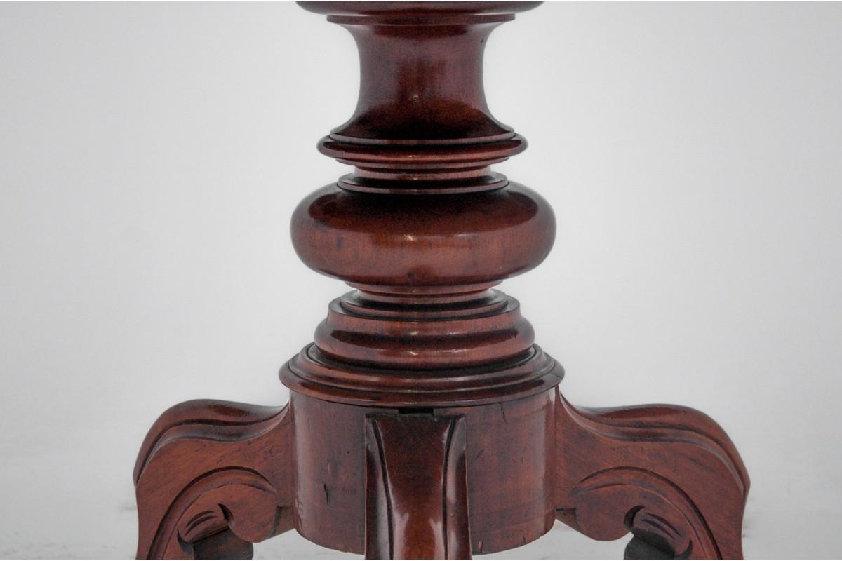 Mahogany table, Western Europe, circa 1880. For Sale 1
