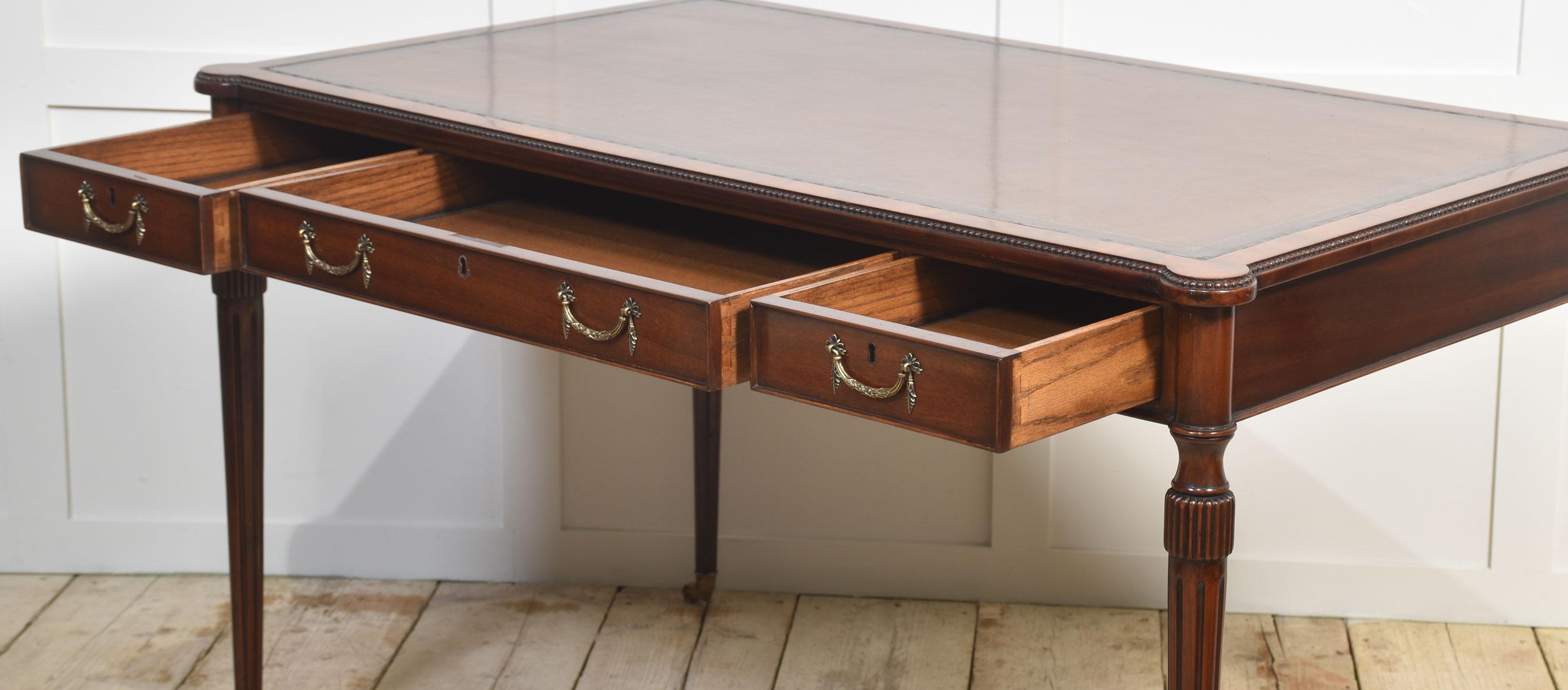Mahogany three drawer writing table For Sale 6