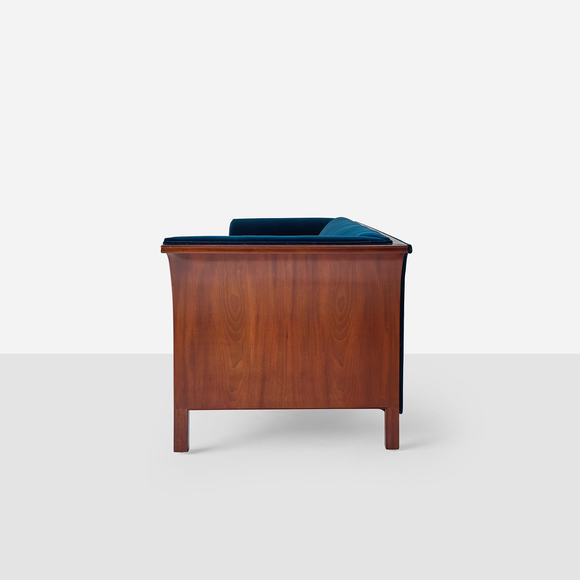 Dreisitziges Mahagoni-Sofa von Frits Henningsen (Dänisch) im Angebot