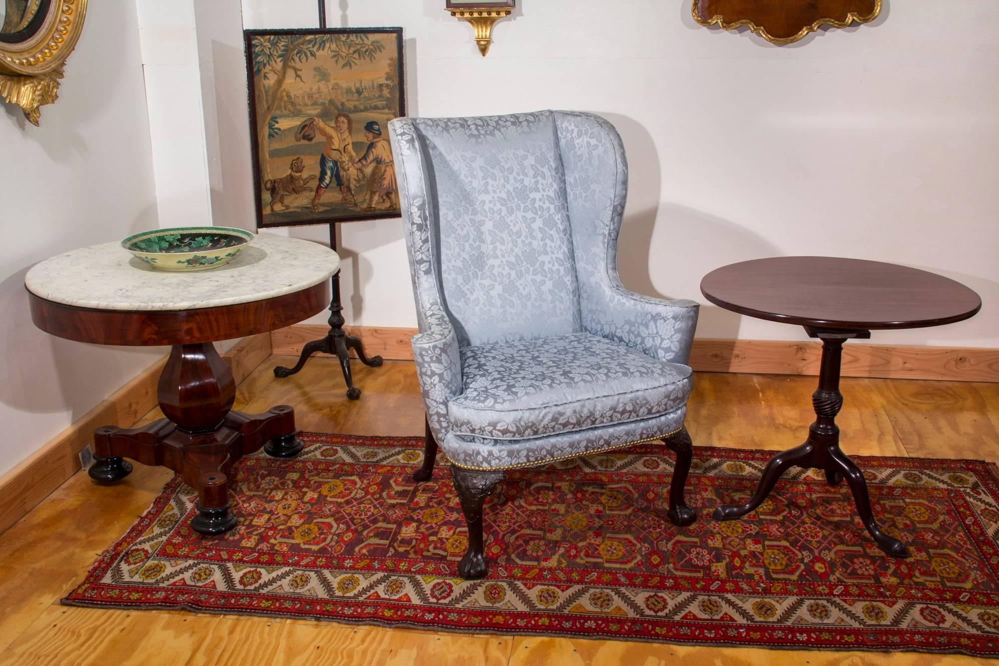 18th Century Mahogany Tilt-Top Table with Birdcage and Spiral Urn For Sale