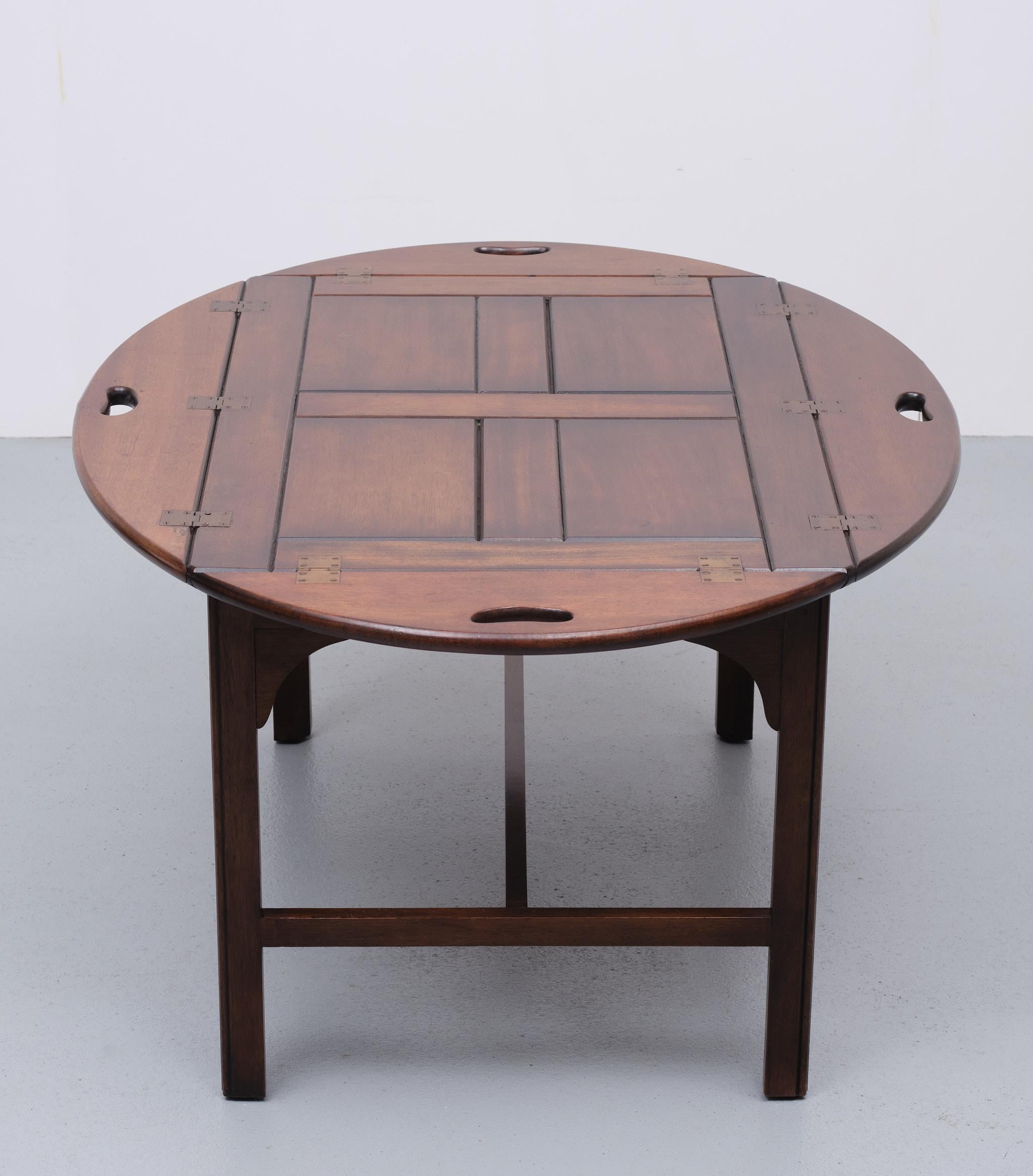 bevan funnell dining table