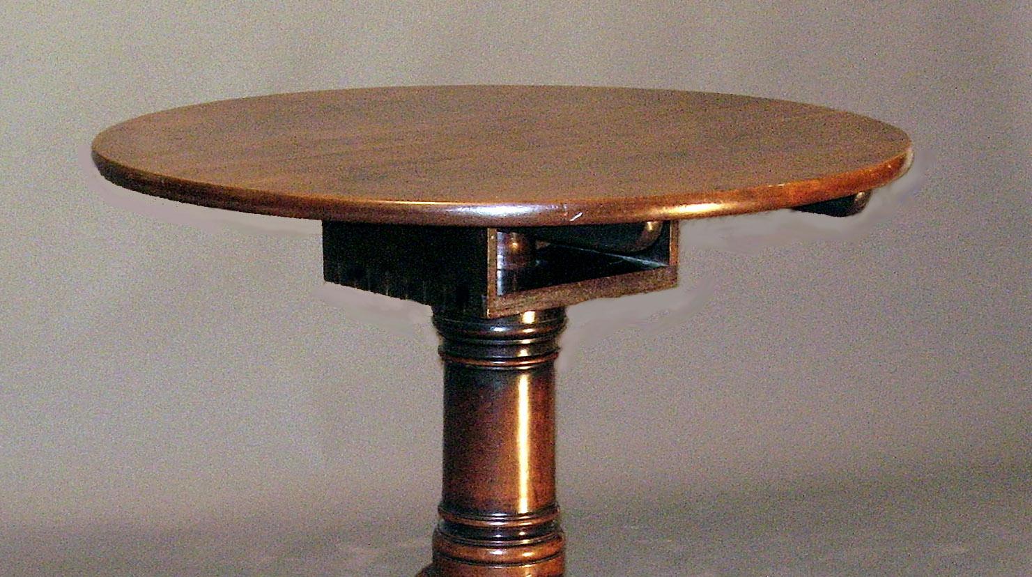 English Mahogany Tripod Table with a Revolving Top, circa 1750 For Sale