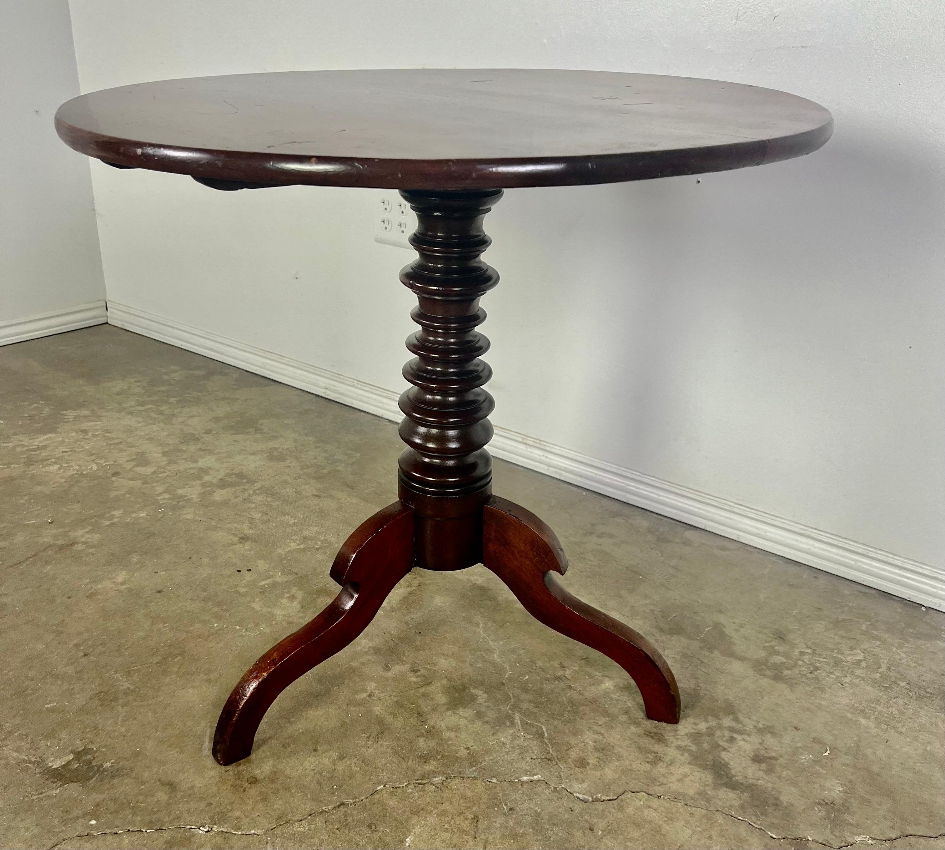 Mid-20th Century Mahogany Tripod Tilt-Top Side Table For Sale