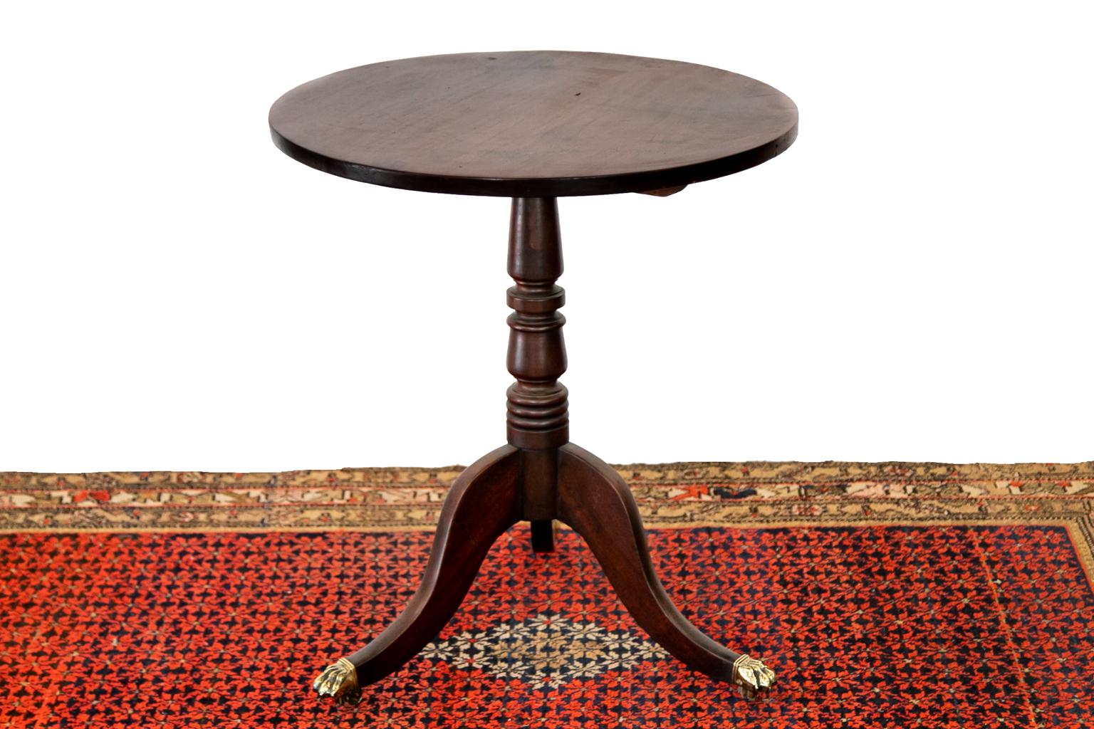 Mahogany Tripod Tilt Top Table In Good Condition In Wilson, NC