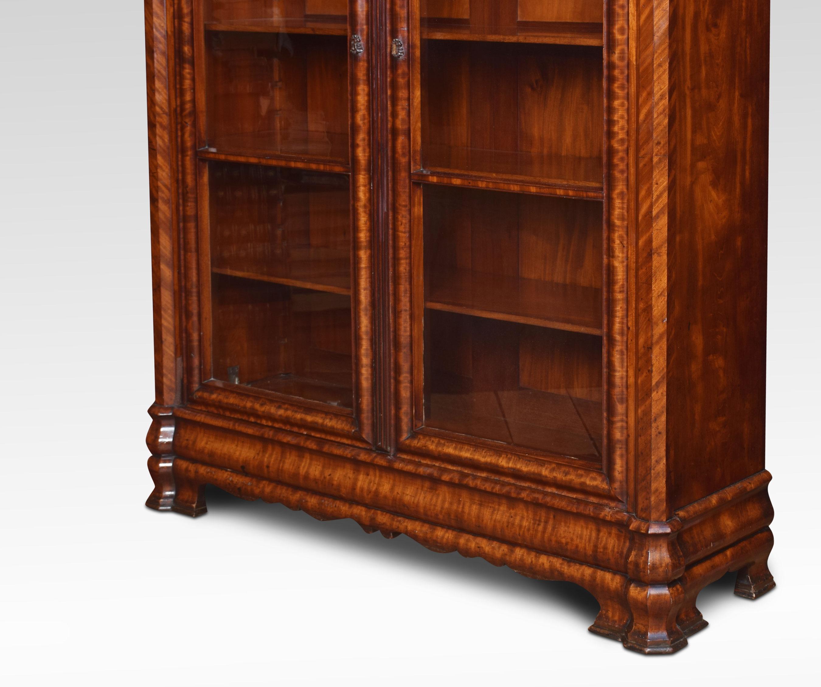 Mahogany Two-Door Bookcase In Good Condition In Cheshire, GB