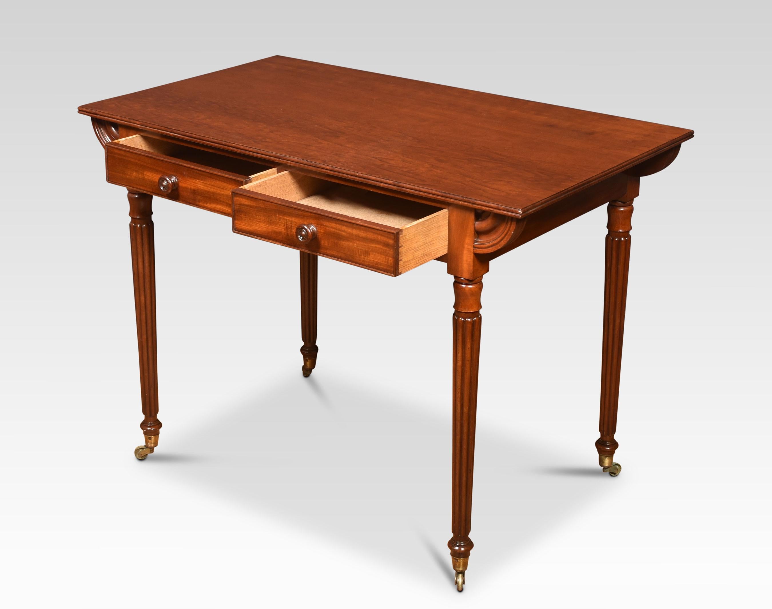 Mahagoni-Schreibtisch mit zwei Schubladen (Holz) im Angebot