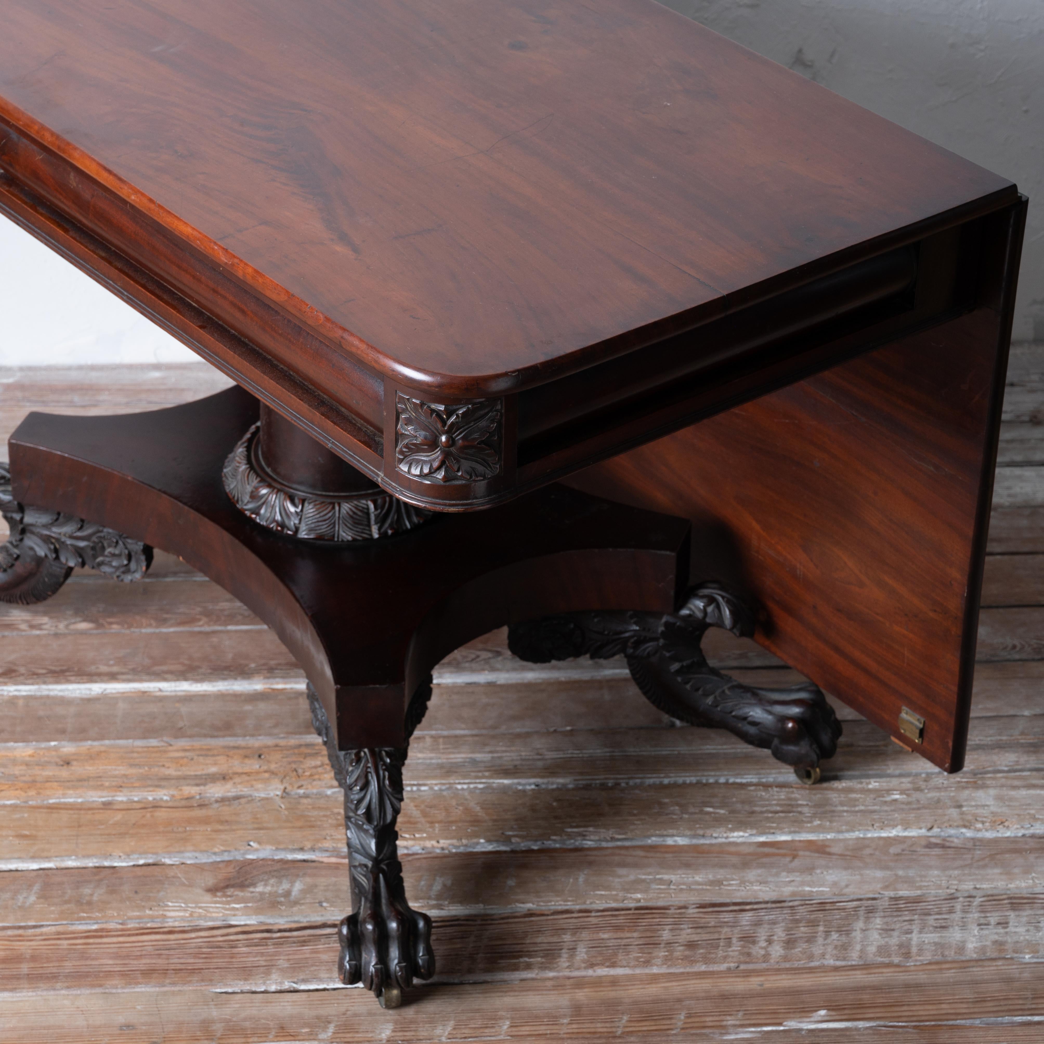 Wood Mahogany Two-Part Dining Table, Philadelphia, c.1830 For Sale
