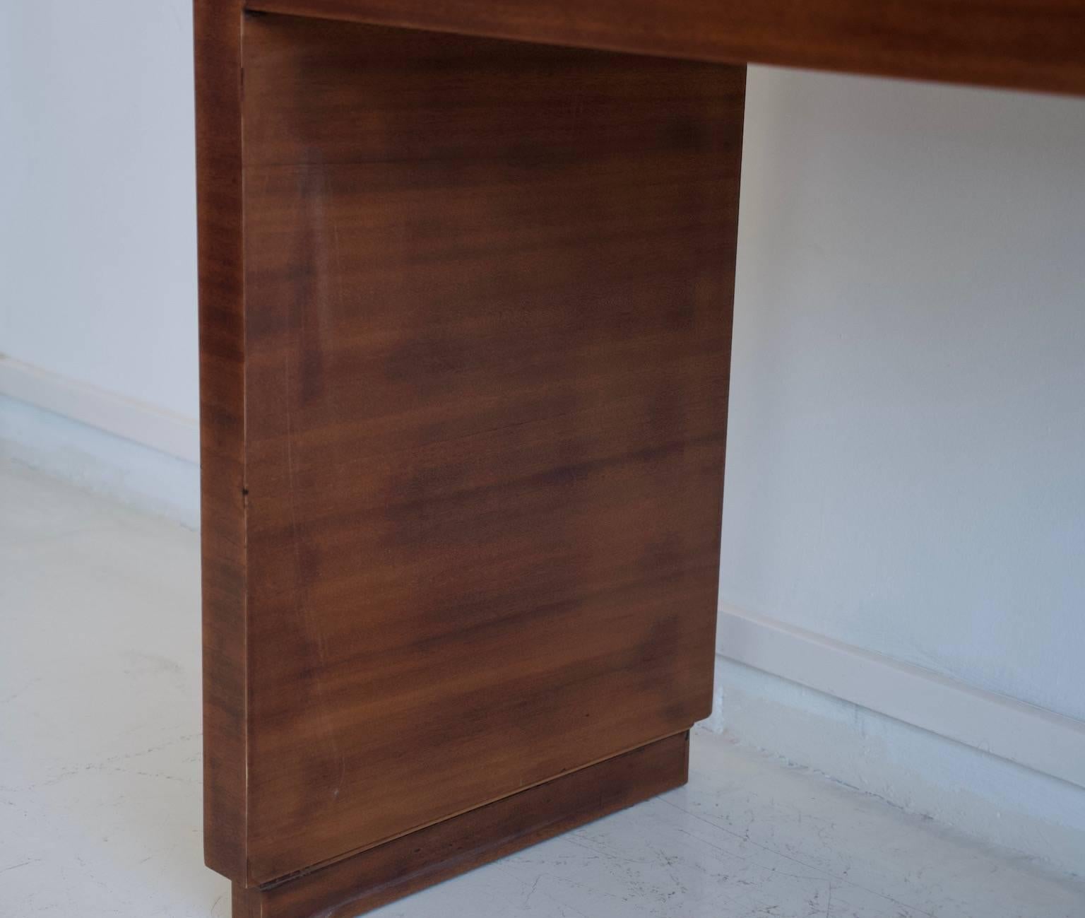 Mahogany Vanity Table with Mirror and a Stool 7