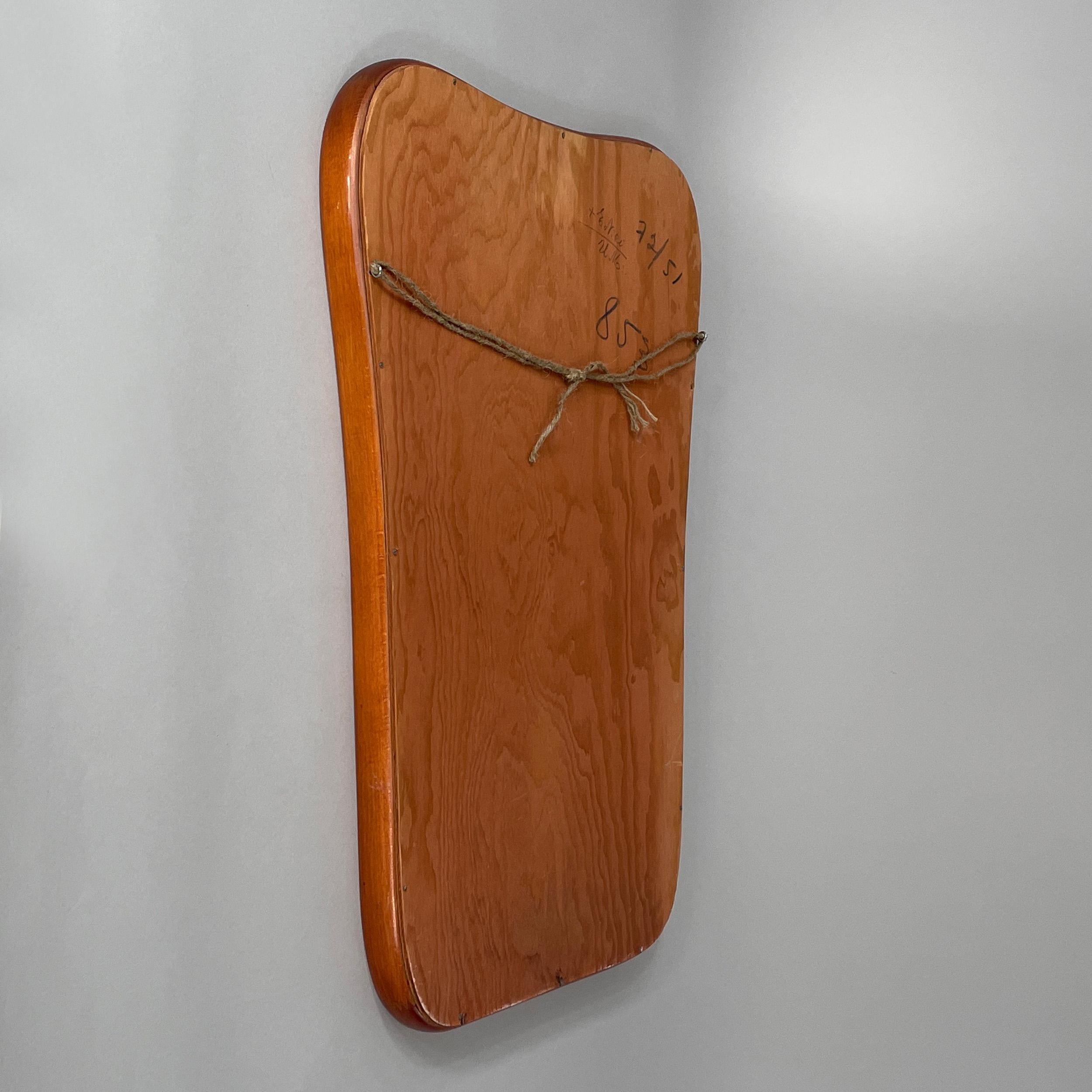 Miroir mural en acajou, Suède, années 1940 Bon état à NUEMBRECHT, NRW