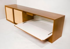 Cabinets de bar sec éclairés Harvey Probber à montage mural en acajou