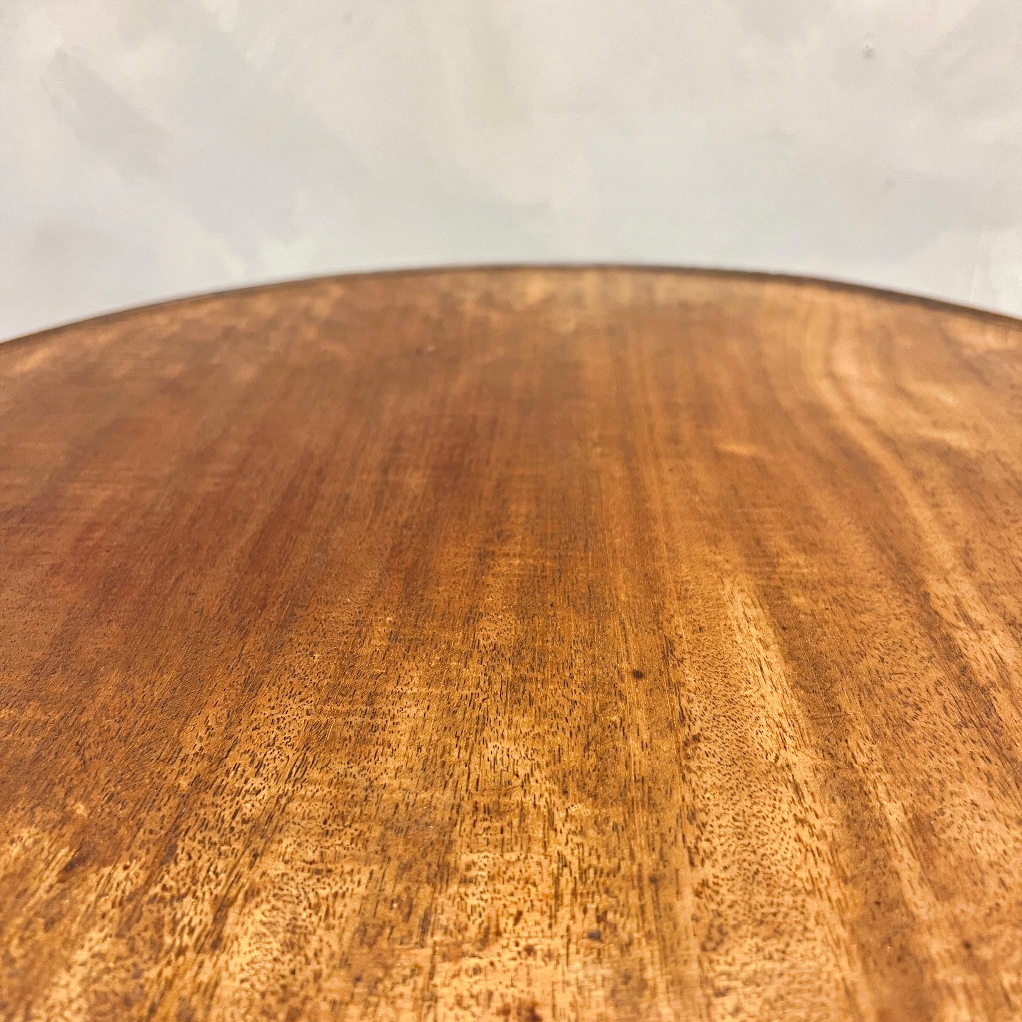 Table à vin en acajou en vente 2