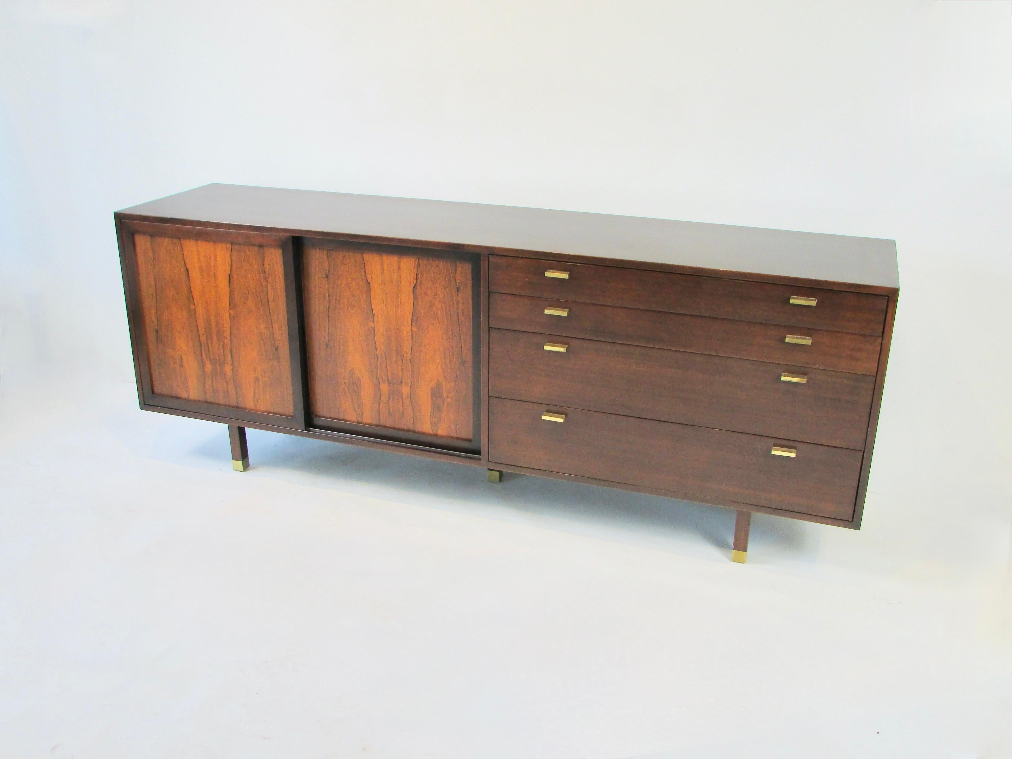 Mid-Century Modern Harvey Probber Mahogany Credenza With sliding Rosewood Doors and Drawers For Sale