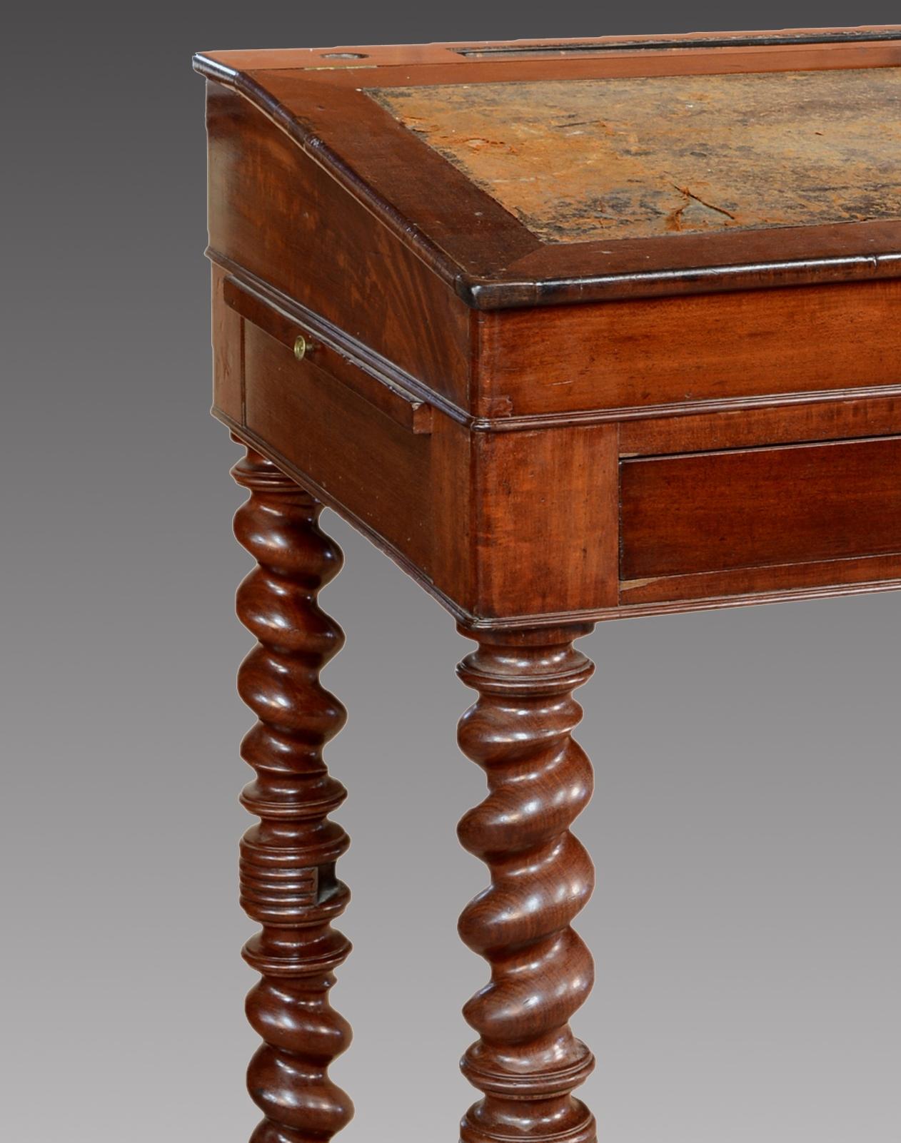 Mahogany Wood “Architect Desk” Table, France, 19th Century In Fair Condition For Sale In Madrid, ES