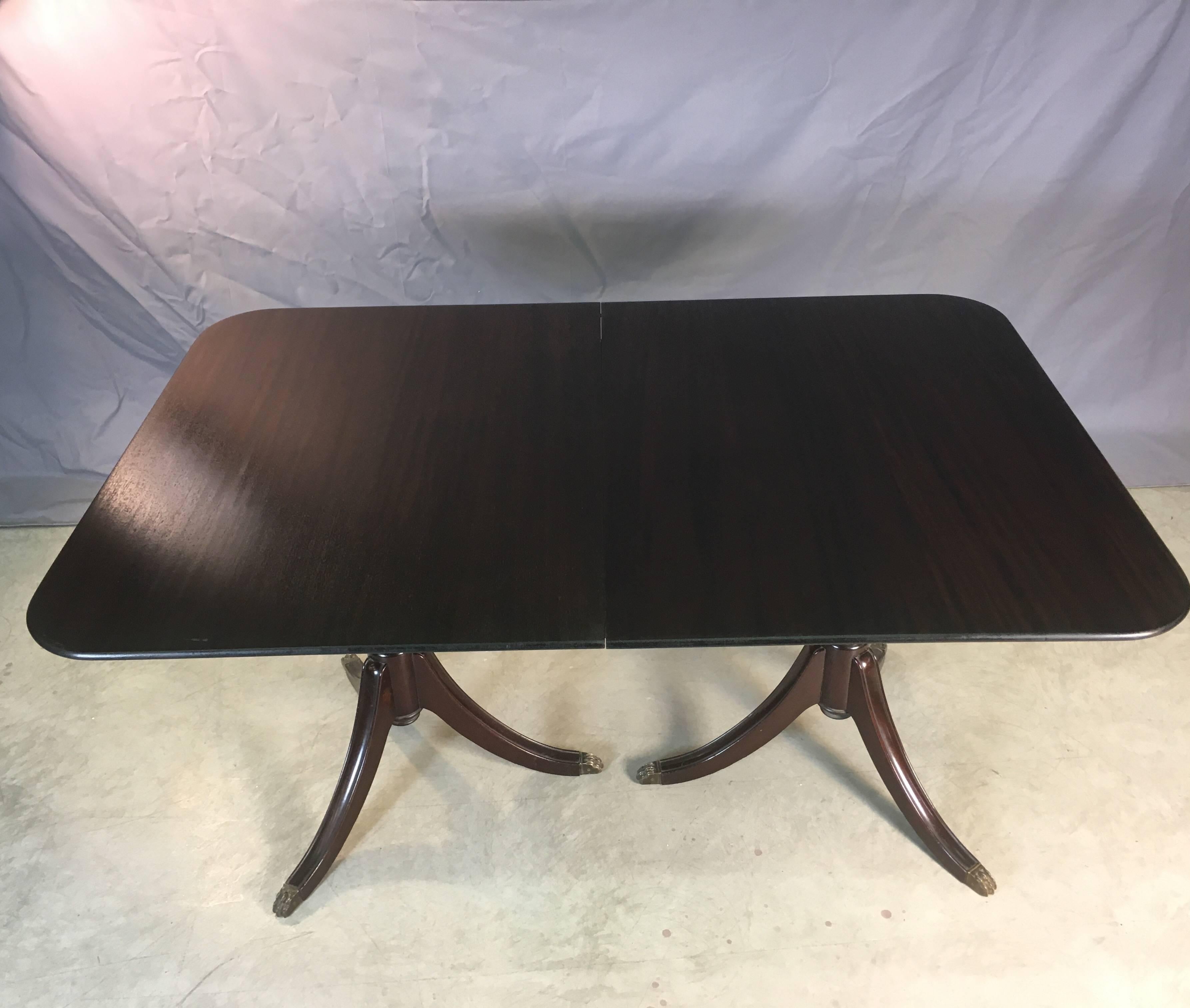 Mid-20th Century Mahogany Wood Banquet Dining Room Table For Sale