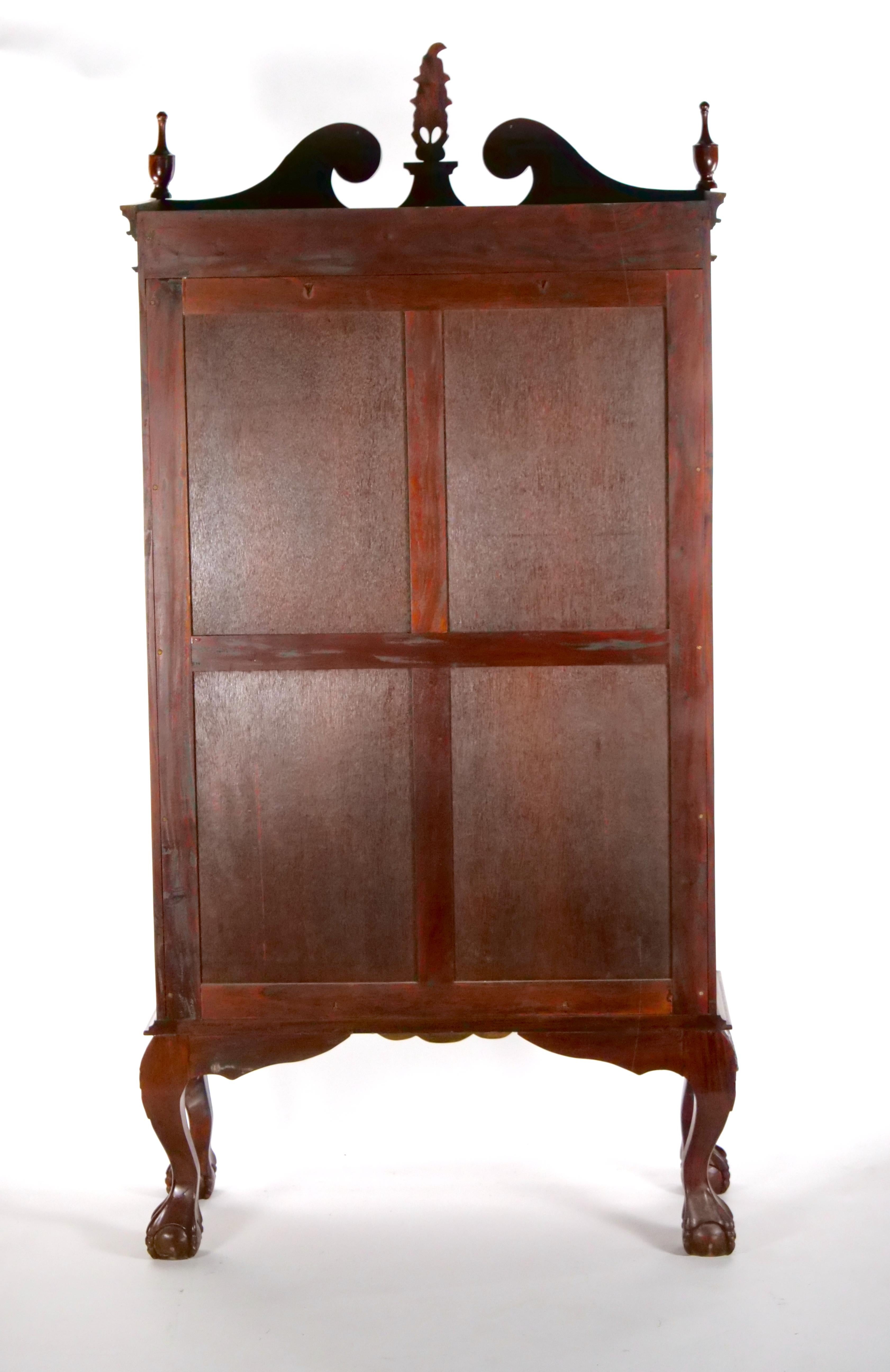 Hand-Carved Mahogany Wood Chippendale Style Display Cabinet For Sale