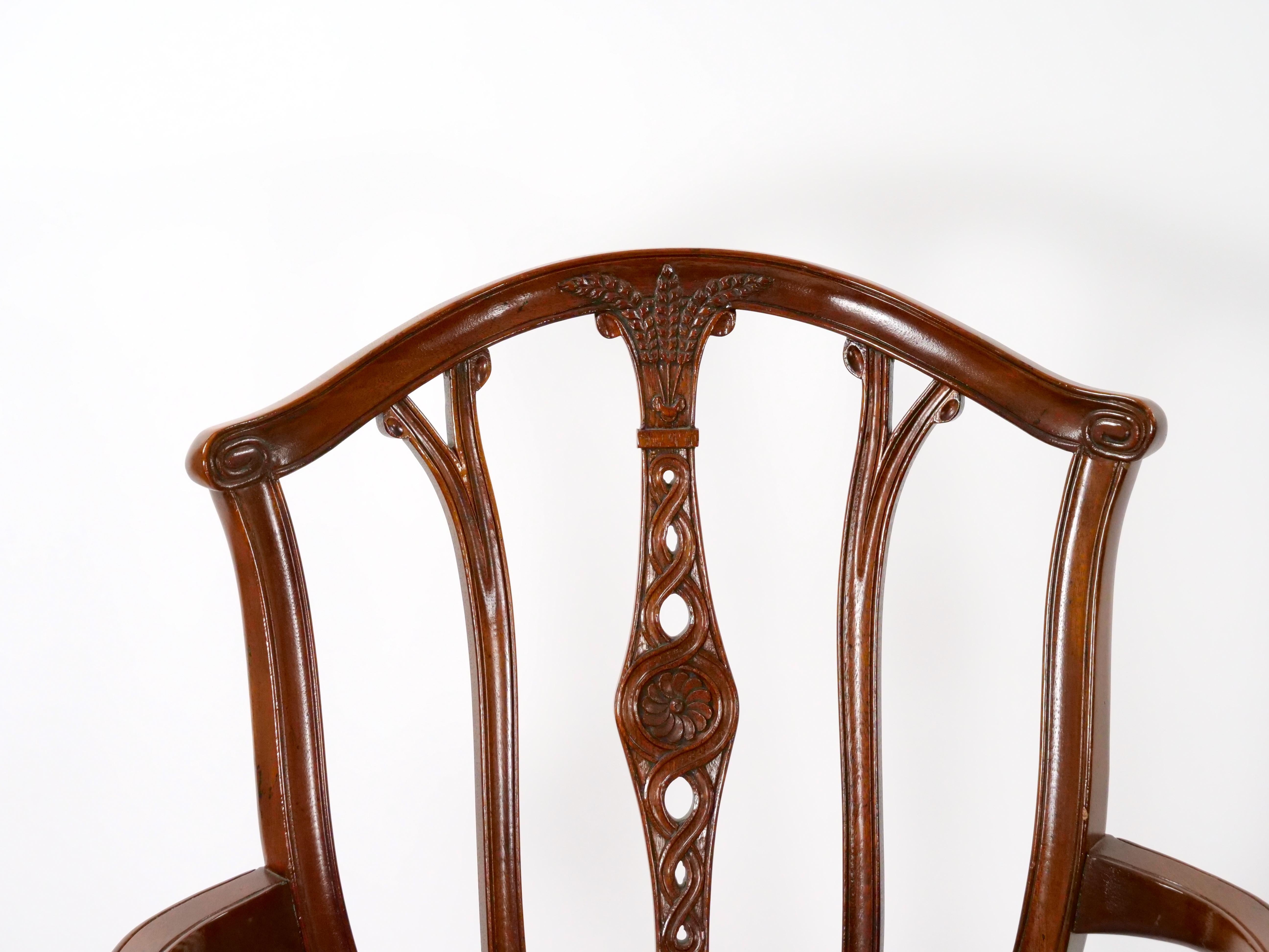 Zehn-Esszimmerstühle-Set aus Mahagoni mit Holzrahmen und gepolstertem Hepplewhite-Stil im Angebot 12